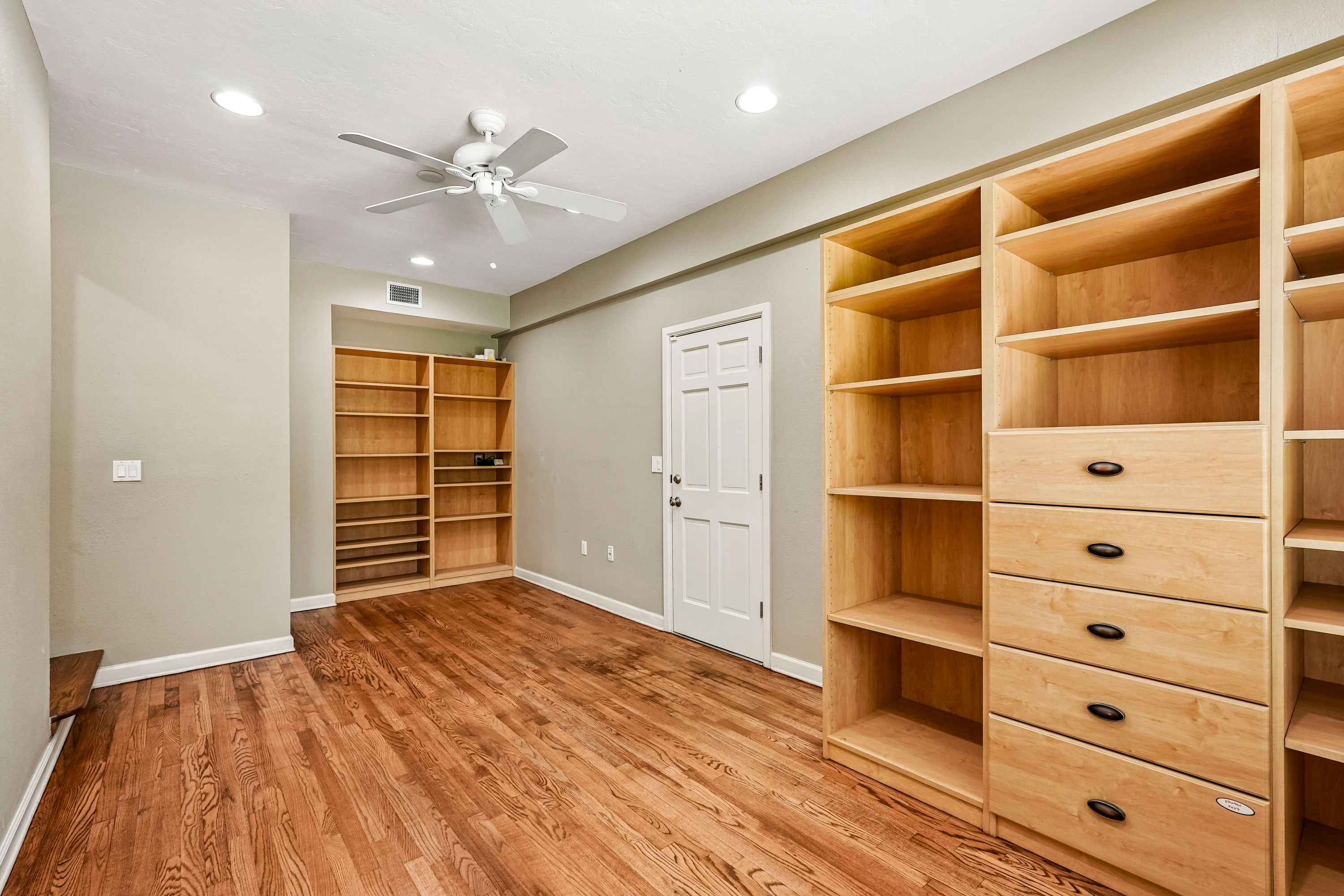 Photo 12 of 68 of 1675 Landings Ln, Sarasota, FL