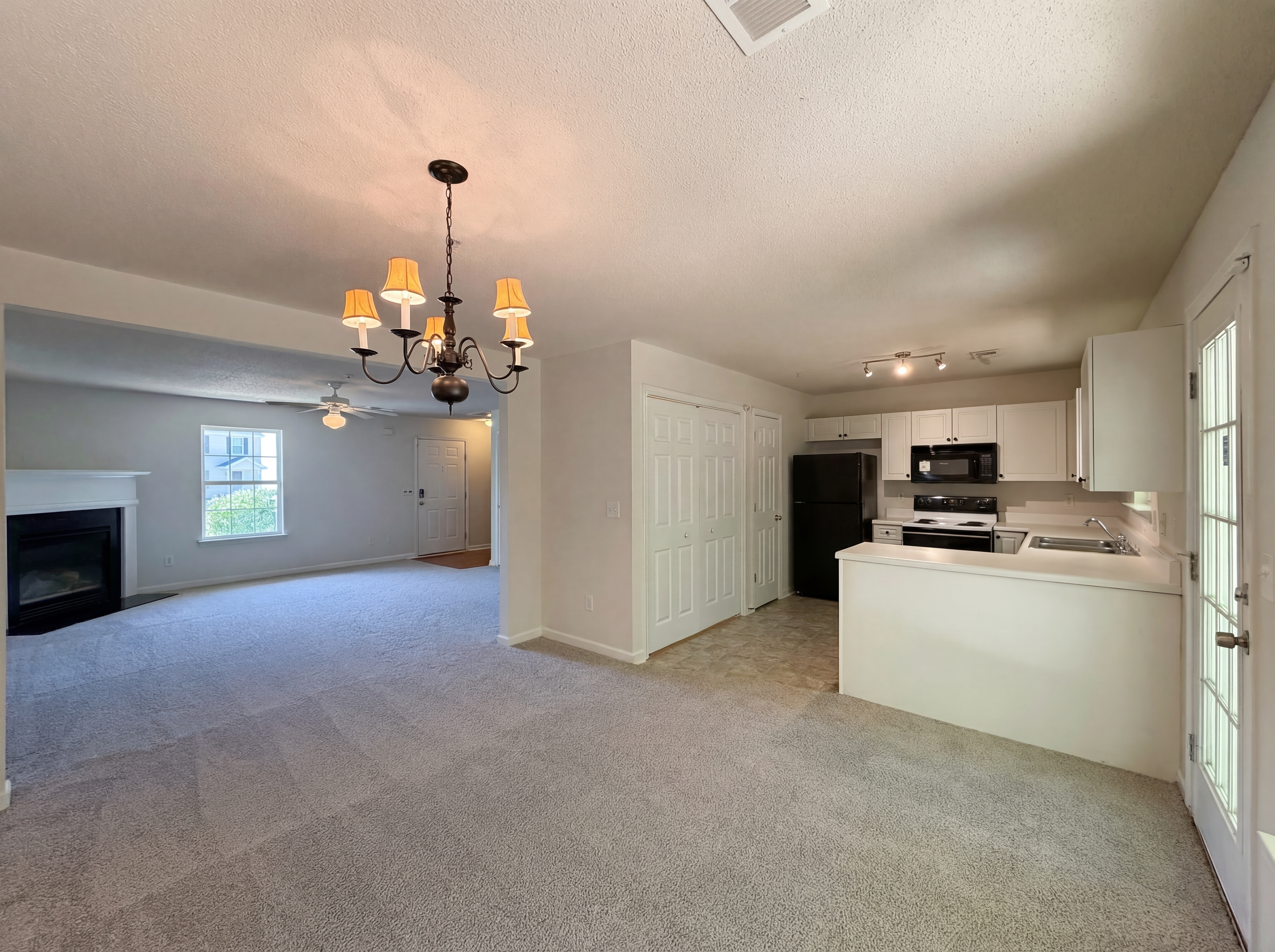 Photo 9 of 25 of 172 Watercress Ct, Stockbridge, GA