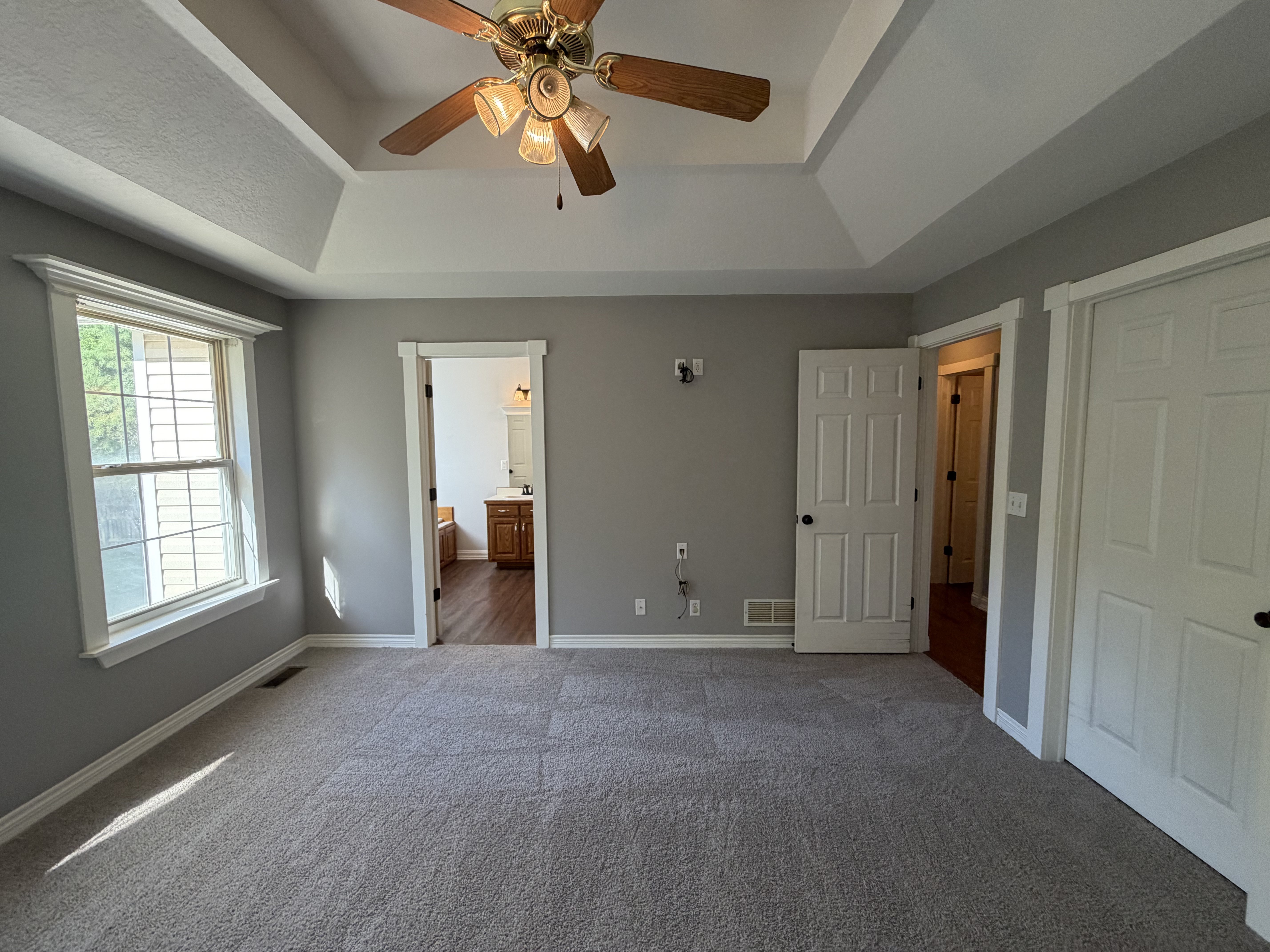 Photo 4 of 17 of 21505 E 50th Terrace Ct S, Blue Springs, MO