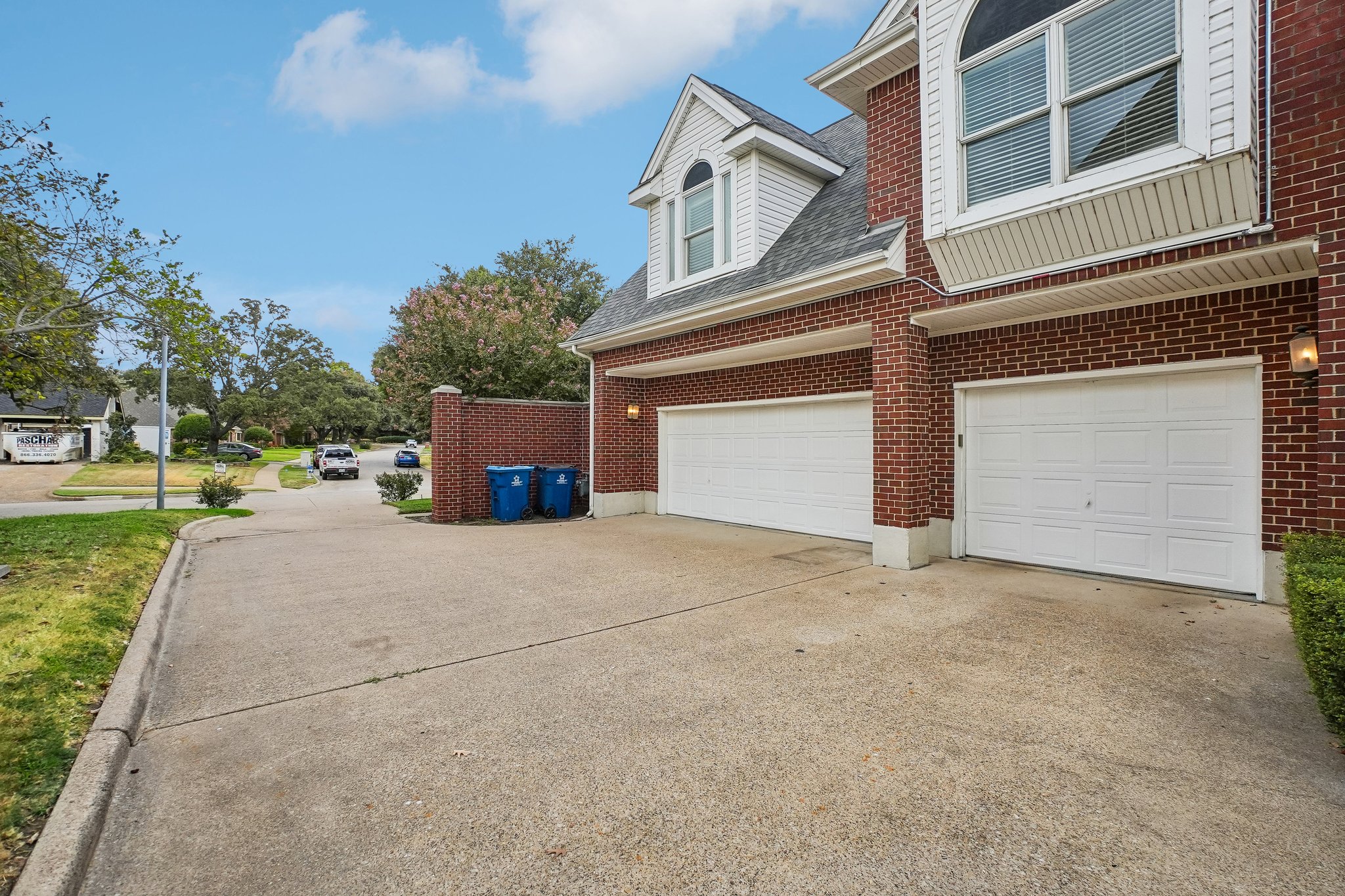 Photo 36 of 39 of 32 Victoria Dr, Rowlett, TX