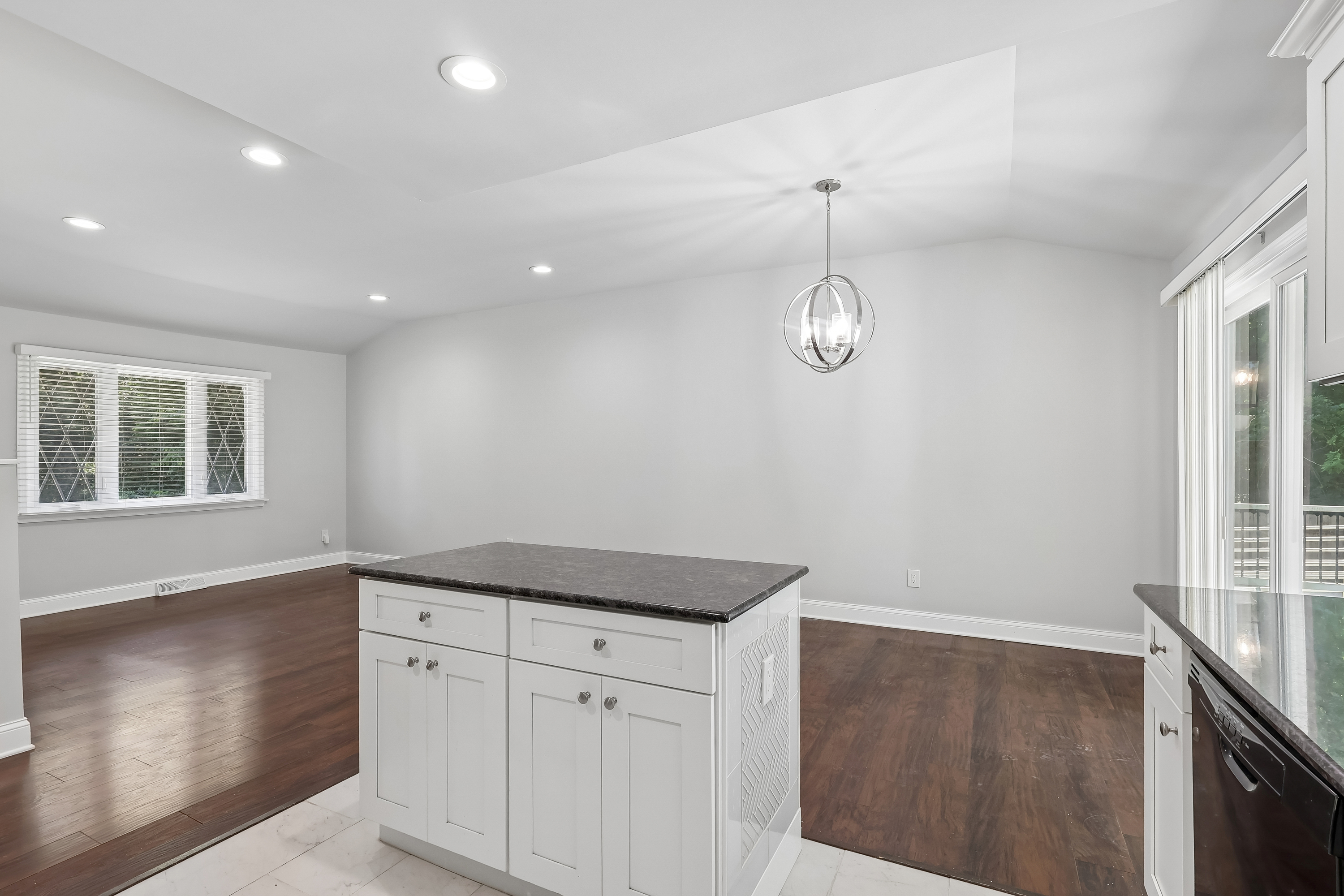 Photo 19 of 41 of 22 Yale Rd, Atco, NJ