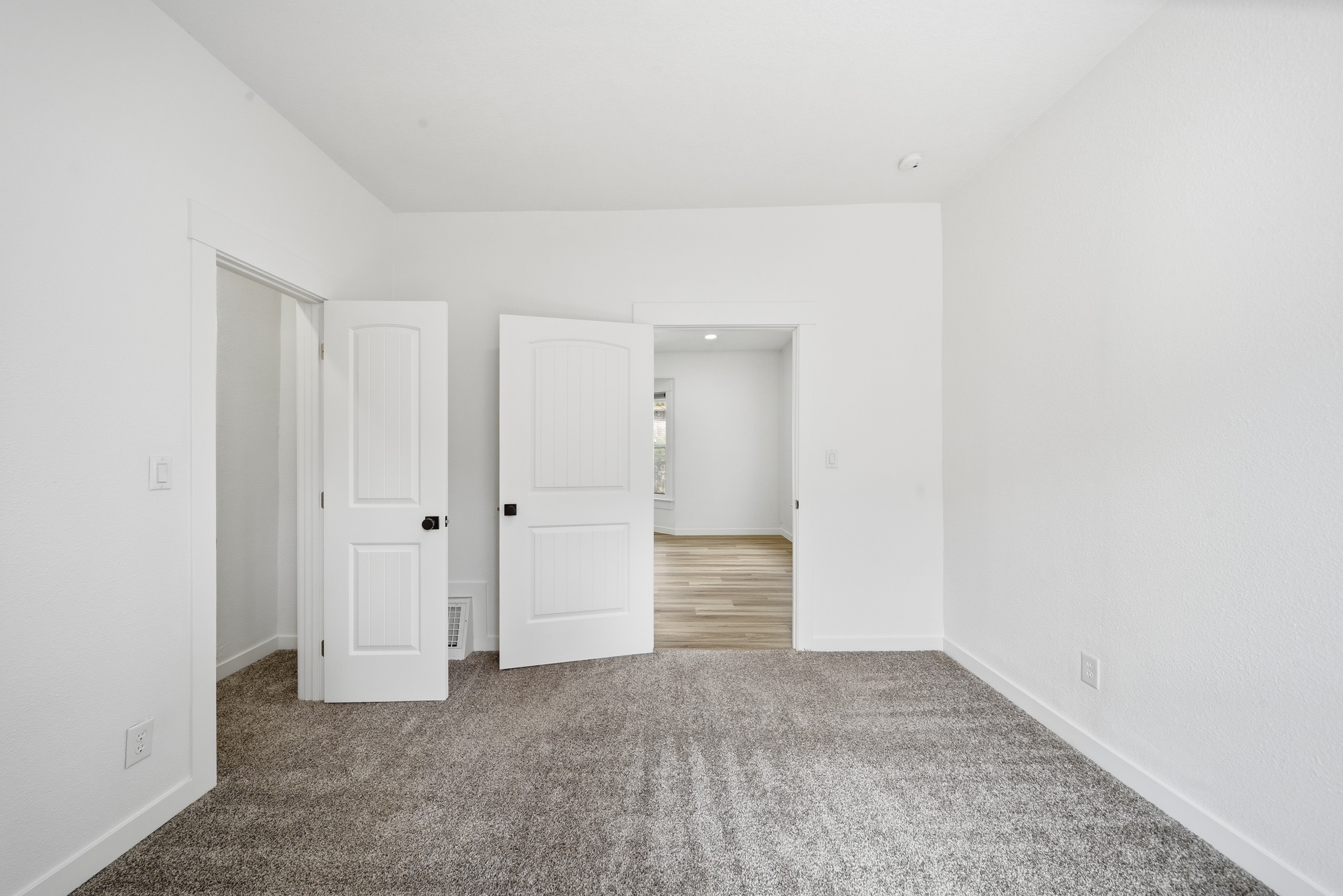 Photo 13 of 27 of 415 6th Ave S, Nampa, ID