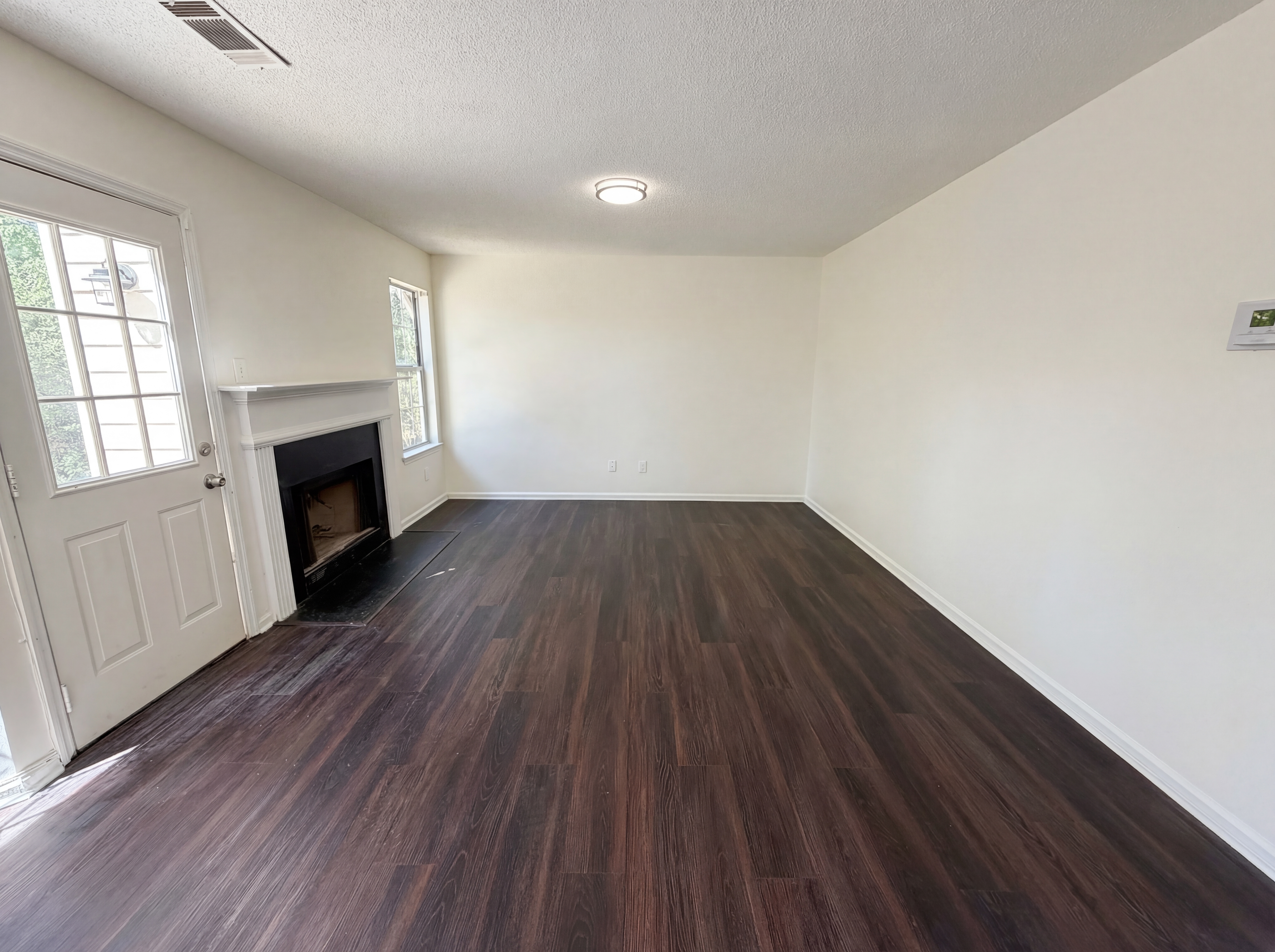 Photo 6 of 23 of 2214 Rambling Way, Lithonia, GA