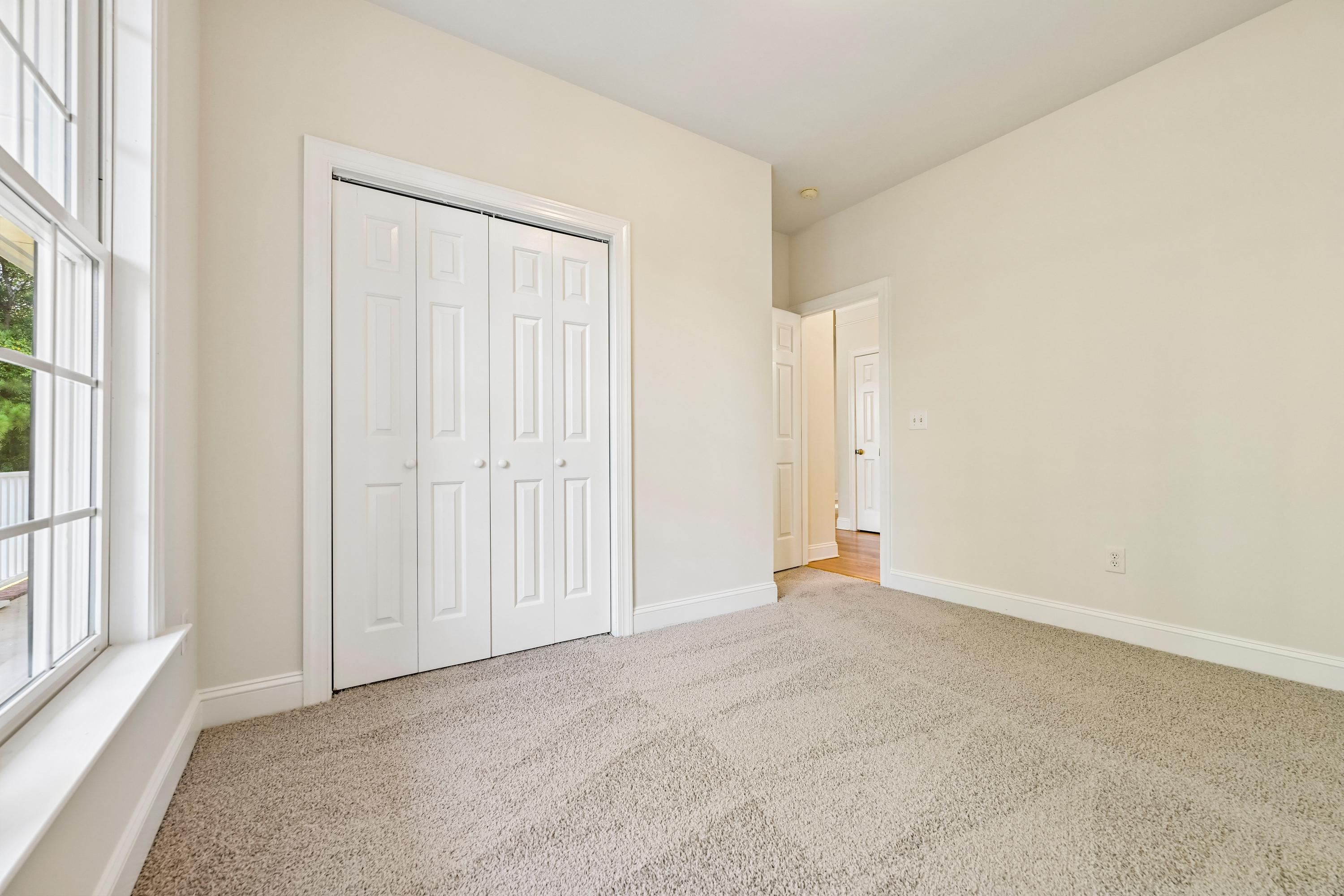 Photo 17 of 25 of 9701 Chris Dr, Raleigh, NC