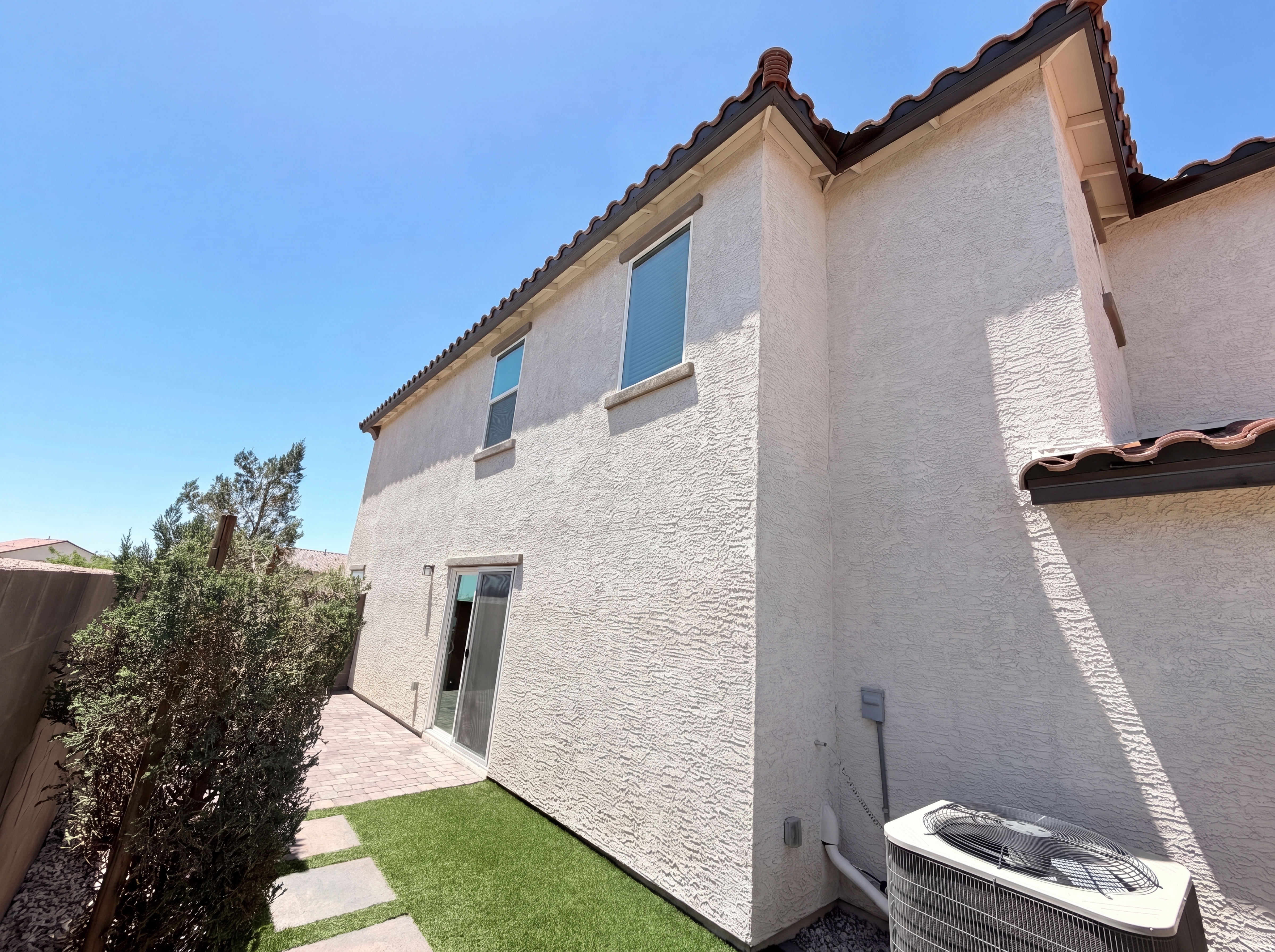 Photo 39 of 43 of 932 E Dorrell Ln, North Las Vegas, NV