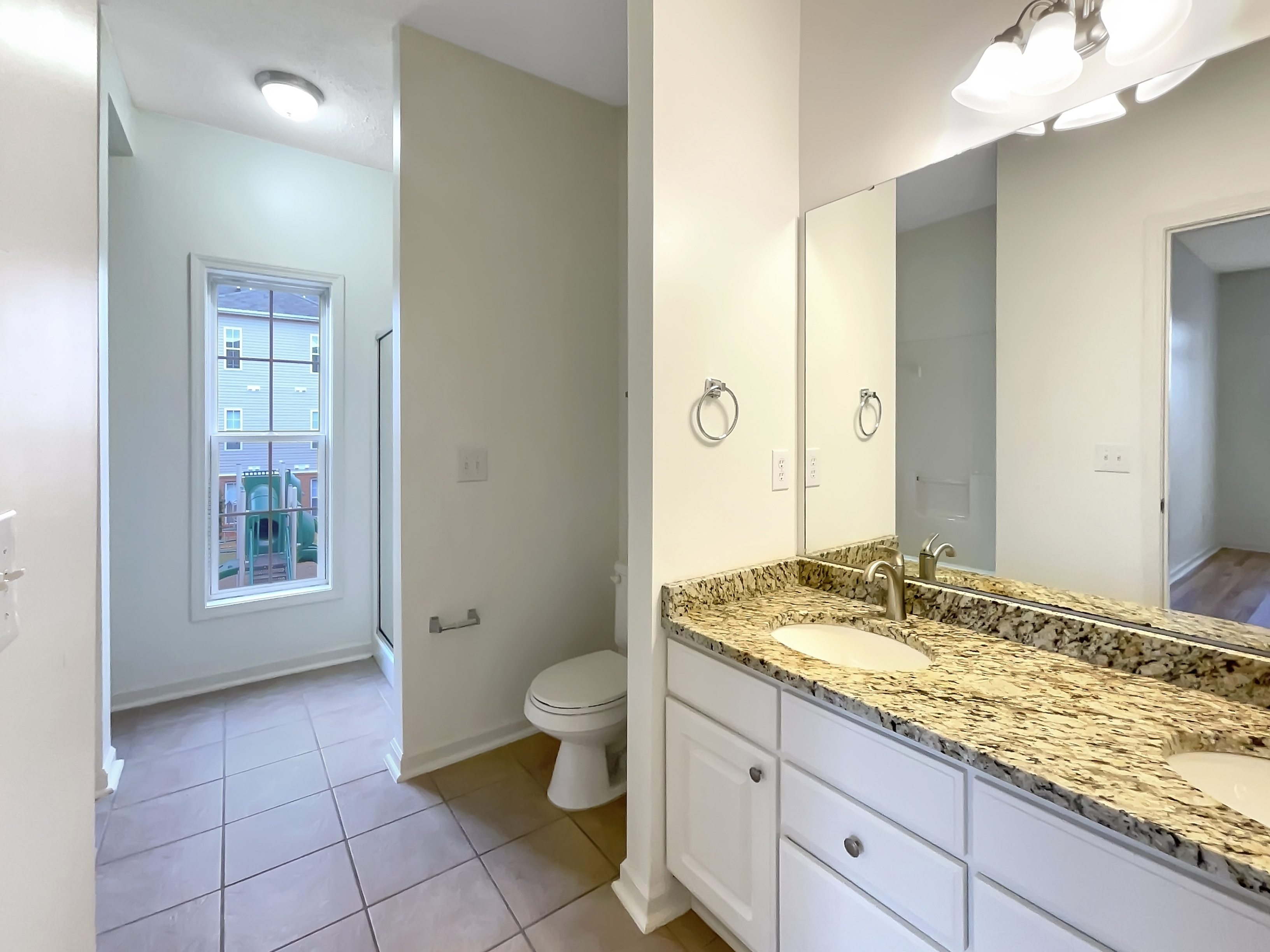 Photo 11 of 16 of 2501 Huntscroft Ln, Raleigh, NC