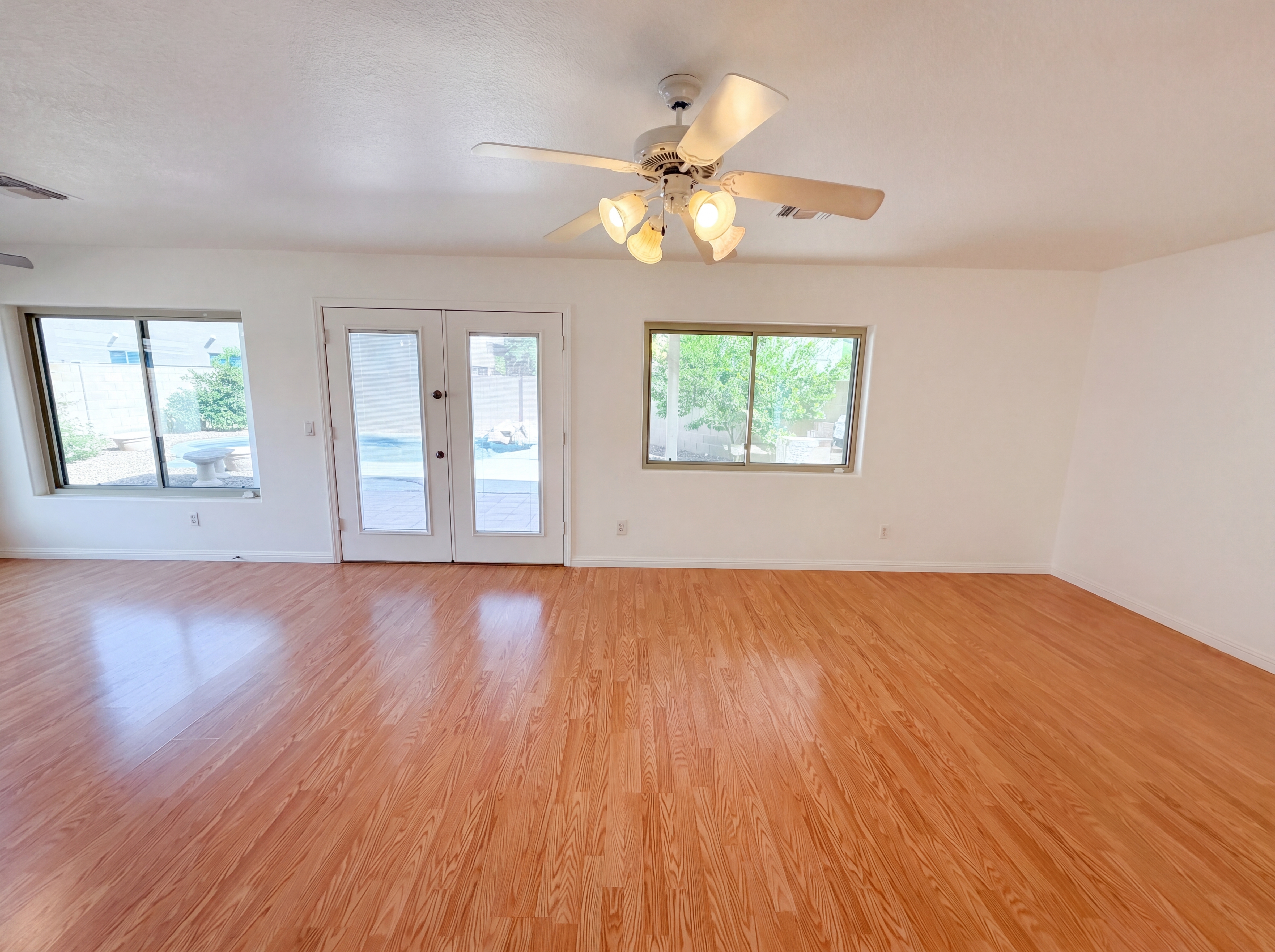Photo 8 of 28 of 2234 E Paraiso Dr, Phoenix, AZ