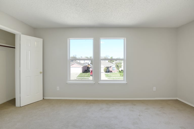Photo 22 of 27 - 7924 Hidden Brook Dr, Fort Worth, TX 76120