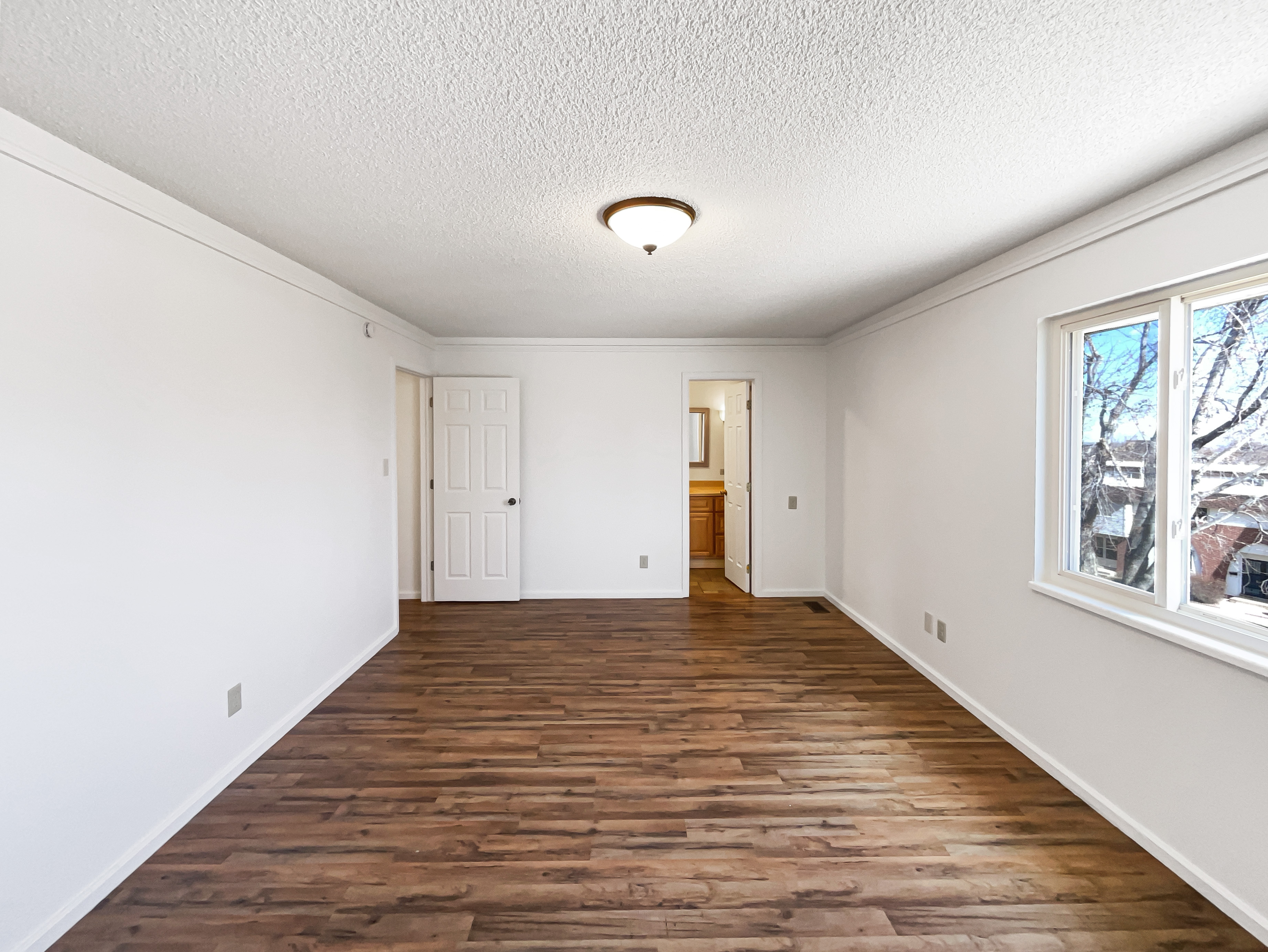 Photo 5 of 20 of 630 S Youngfield Ct, Lakewood, CO