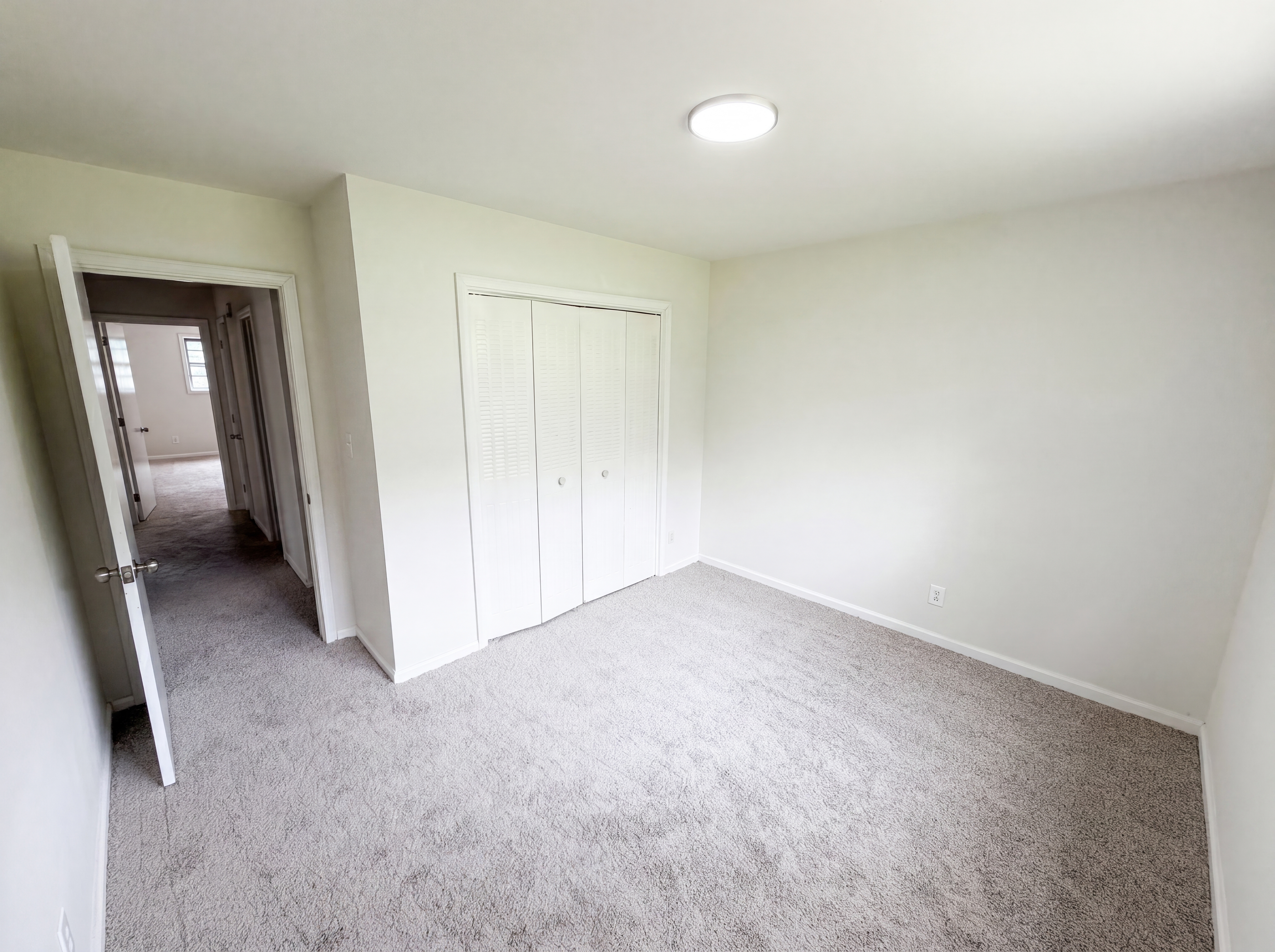 Photo 7 of 33 of 2904 Marlin Dr, Atlanta, GA