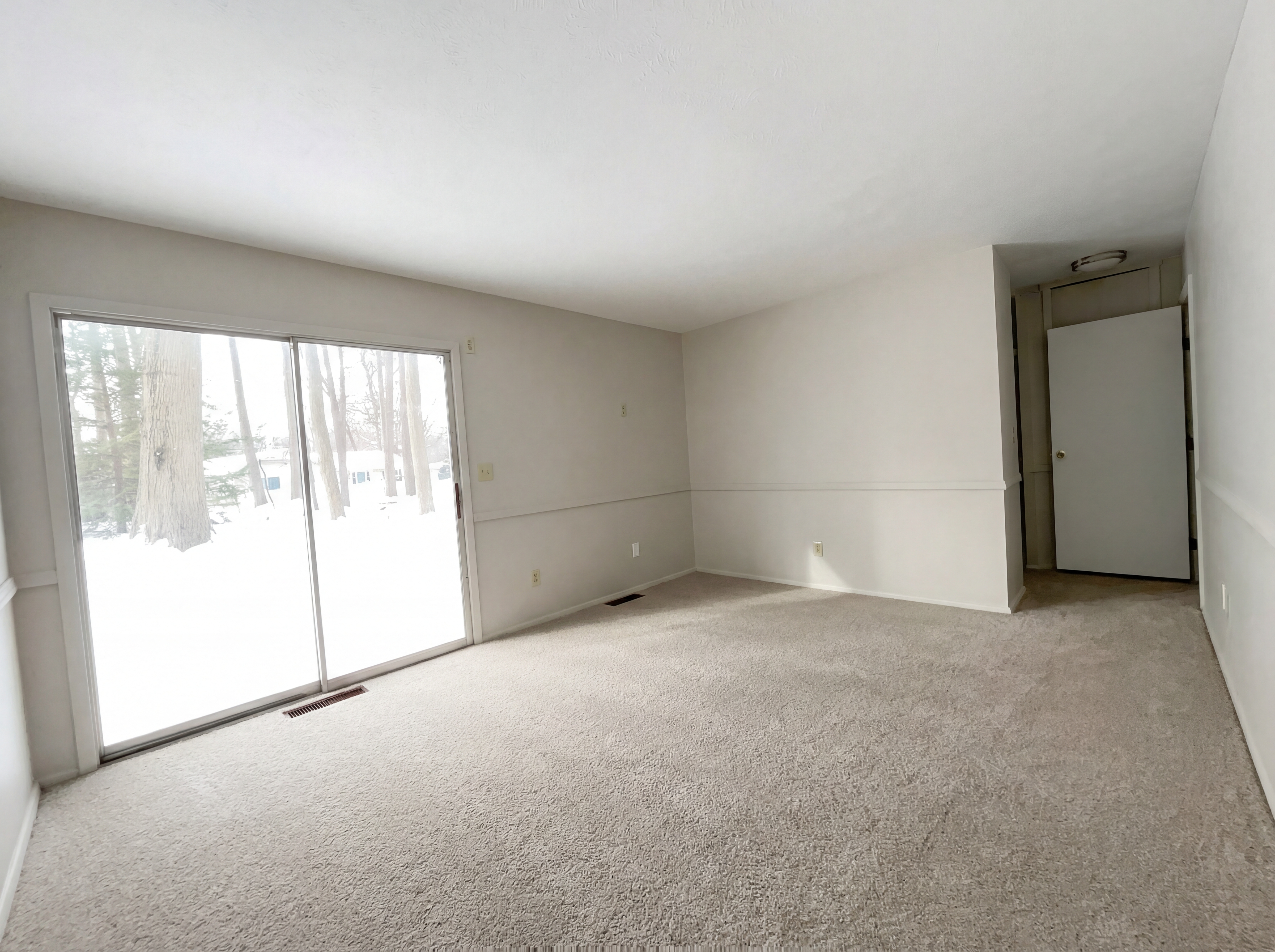 Photo 9 of 21 of 5896 Mills Creek Ln, North Ridgeville, OH