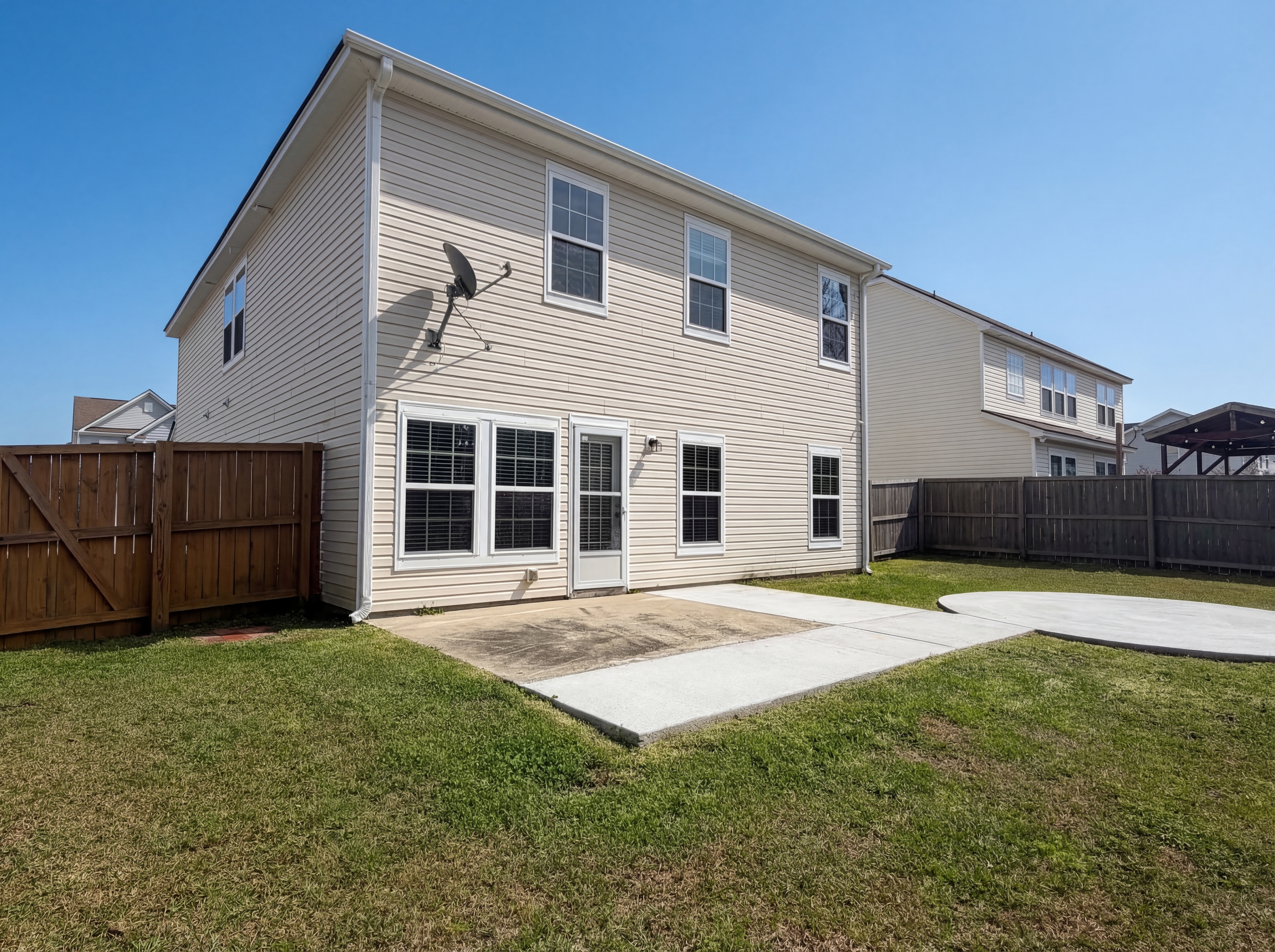 Photo 5 of 22 of 130 Hyrne Dr, Goose Creek, SC