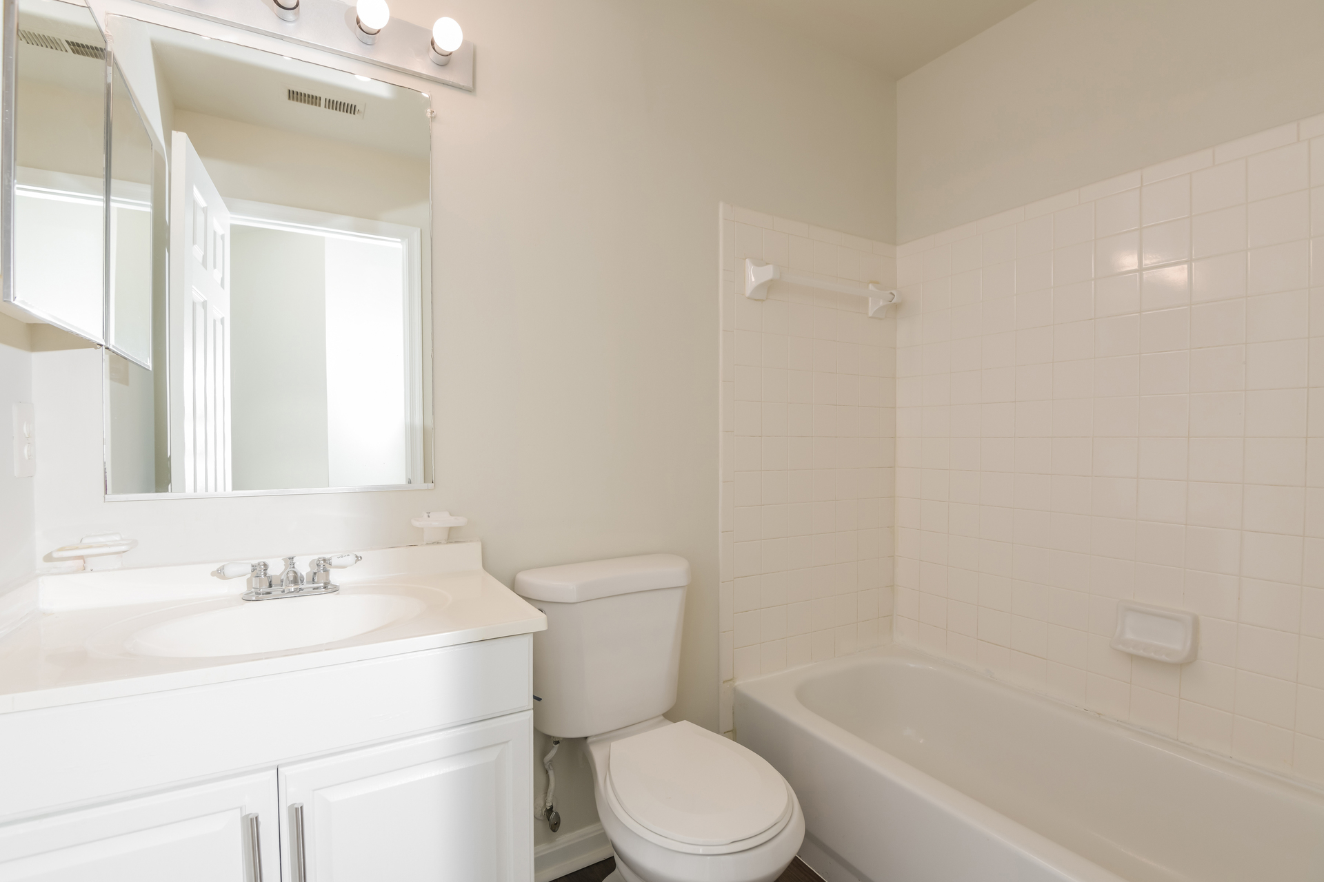 Photo 14 of 21 of 2710 Stanton Rd SE, Washington, DC