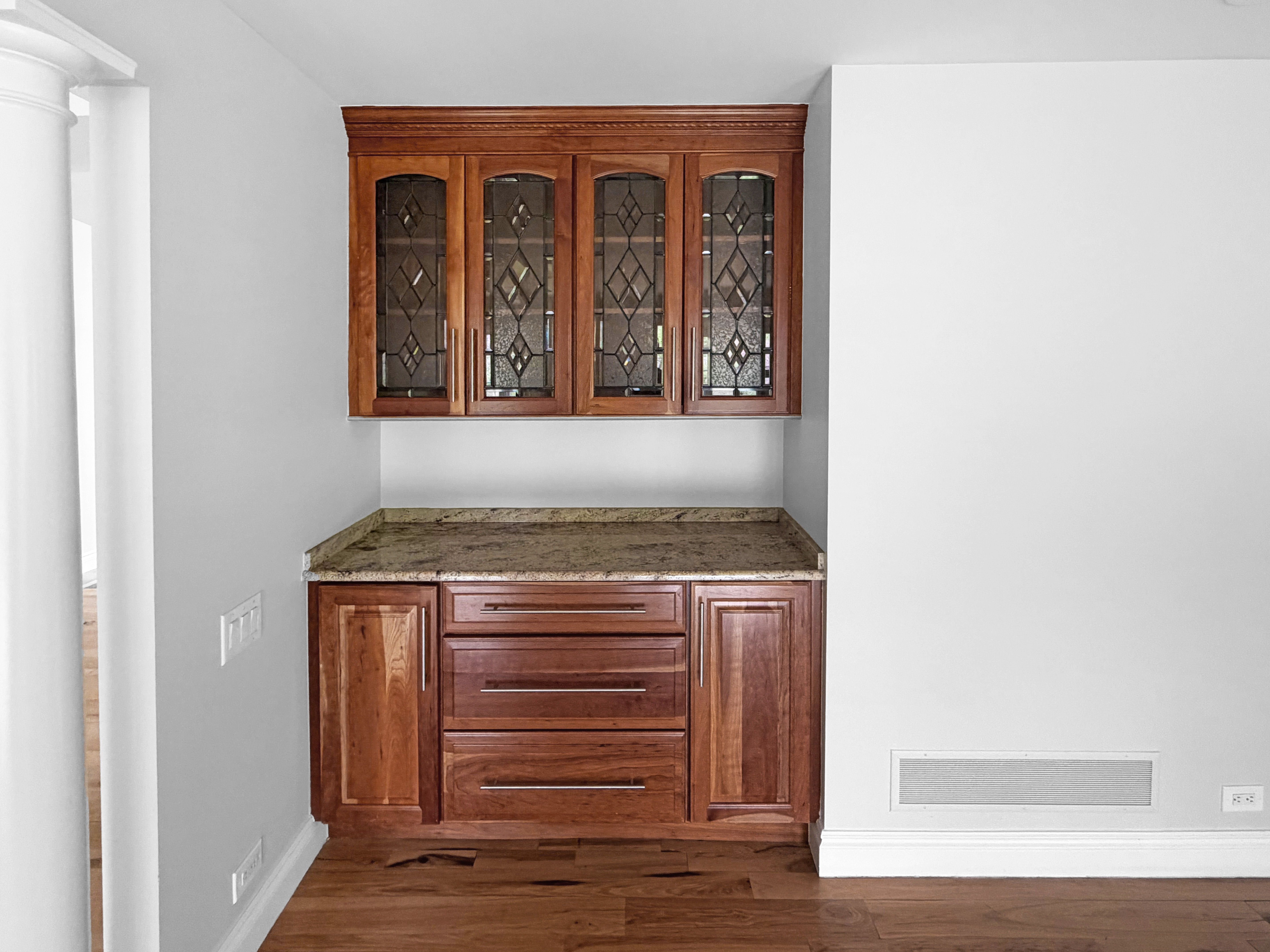 Photo 8 of 38 of 35854 Castlemeadow Dr, Farmington Hills, MI