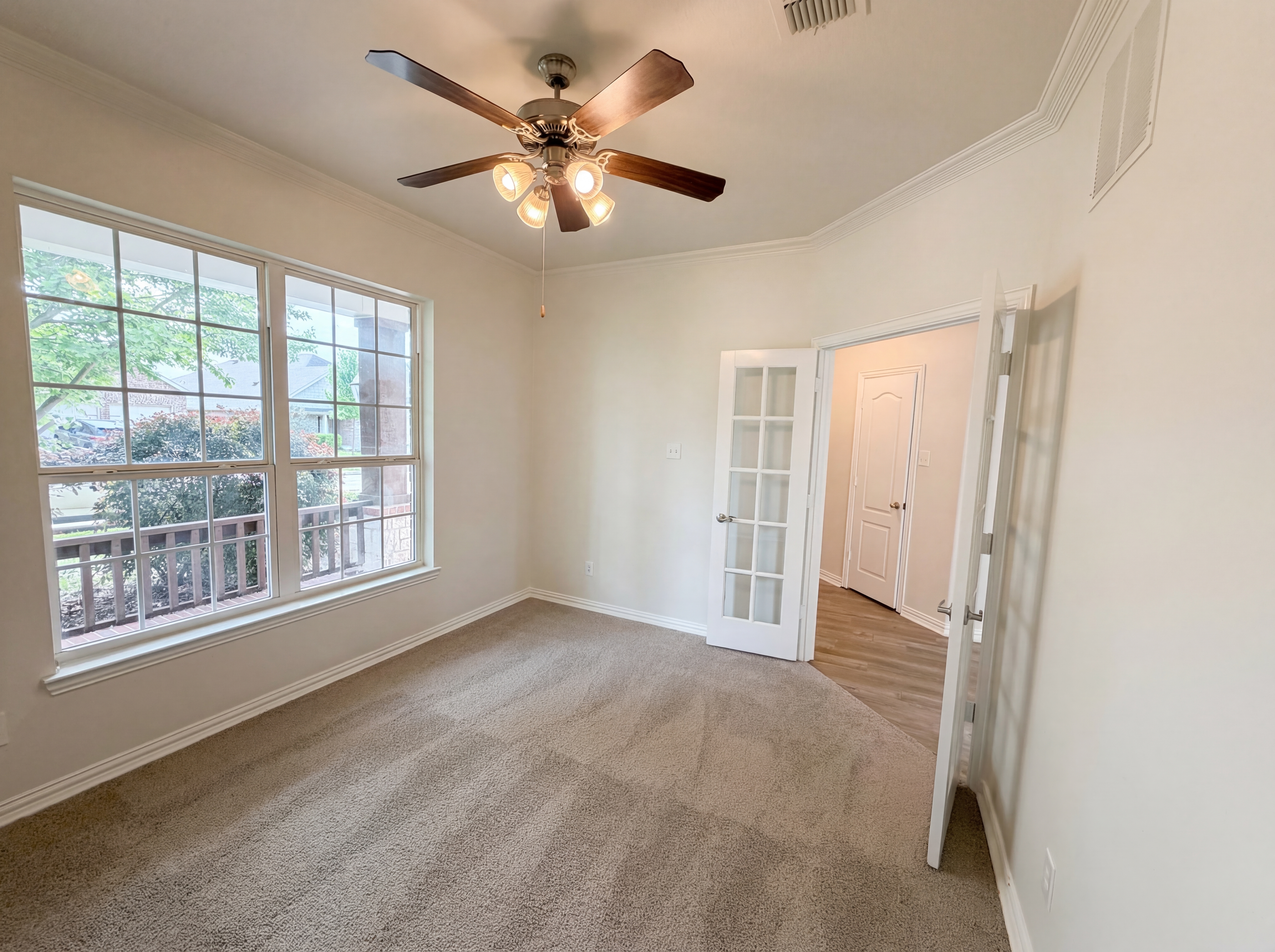 Photo 6 of 27 of 895 Honey Locust Dr, Fate, TX