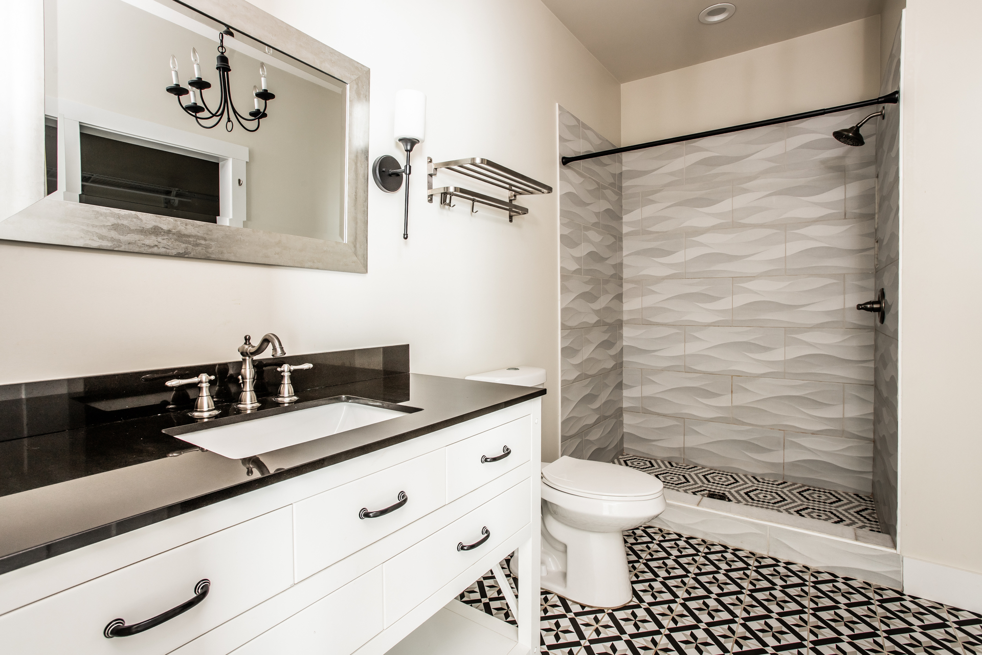 Photo 15 of 21 of 2510 E Glenwood Ave, Knoxville, TN