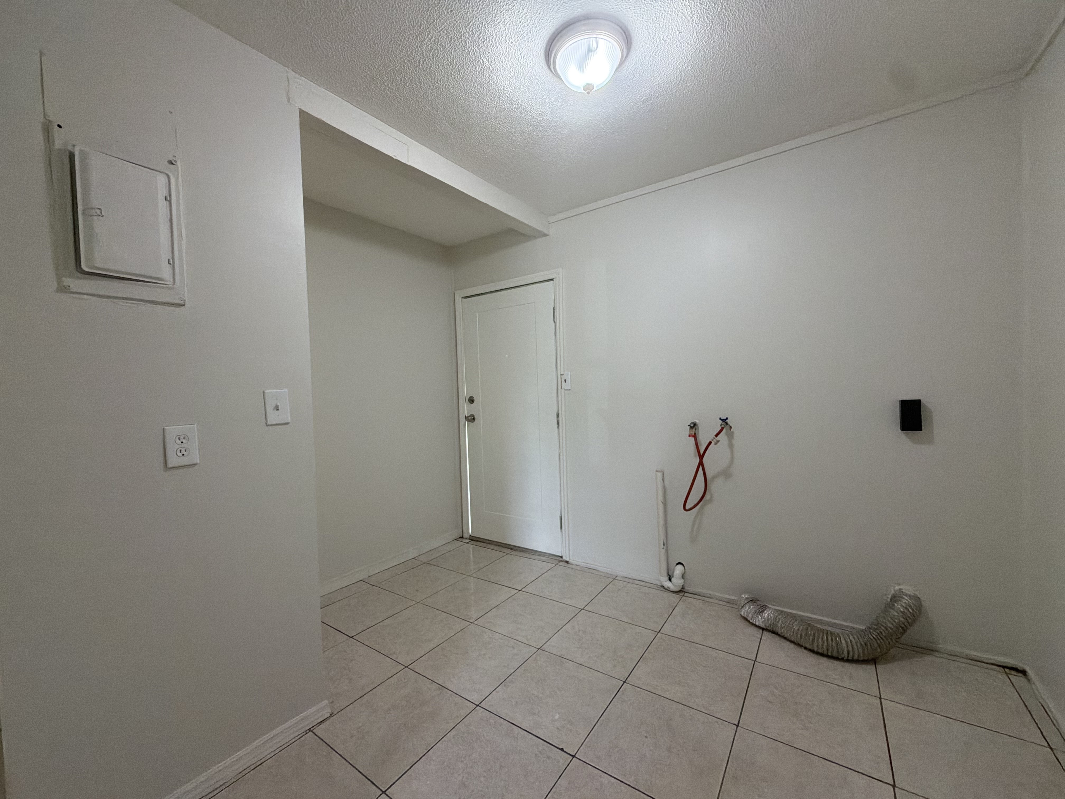 Photo 12 of 22 of 7916 Endive Ave, Tampa, FL