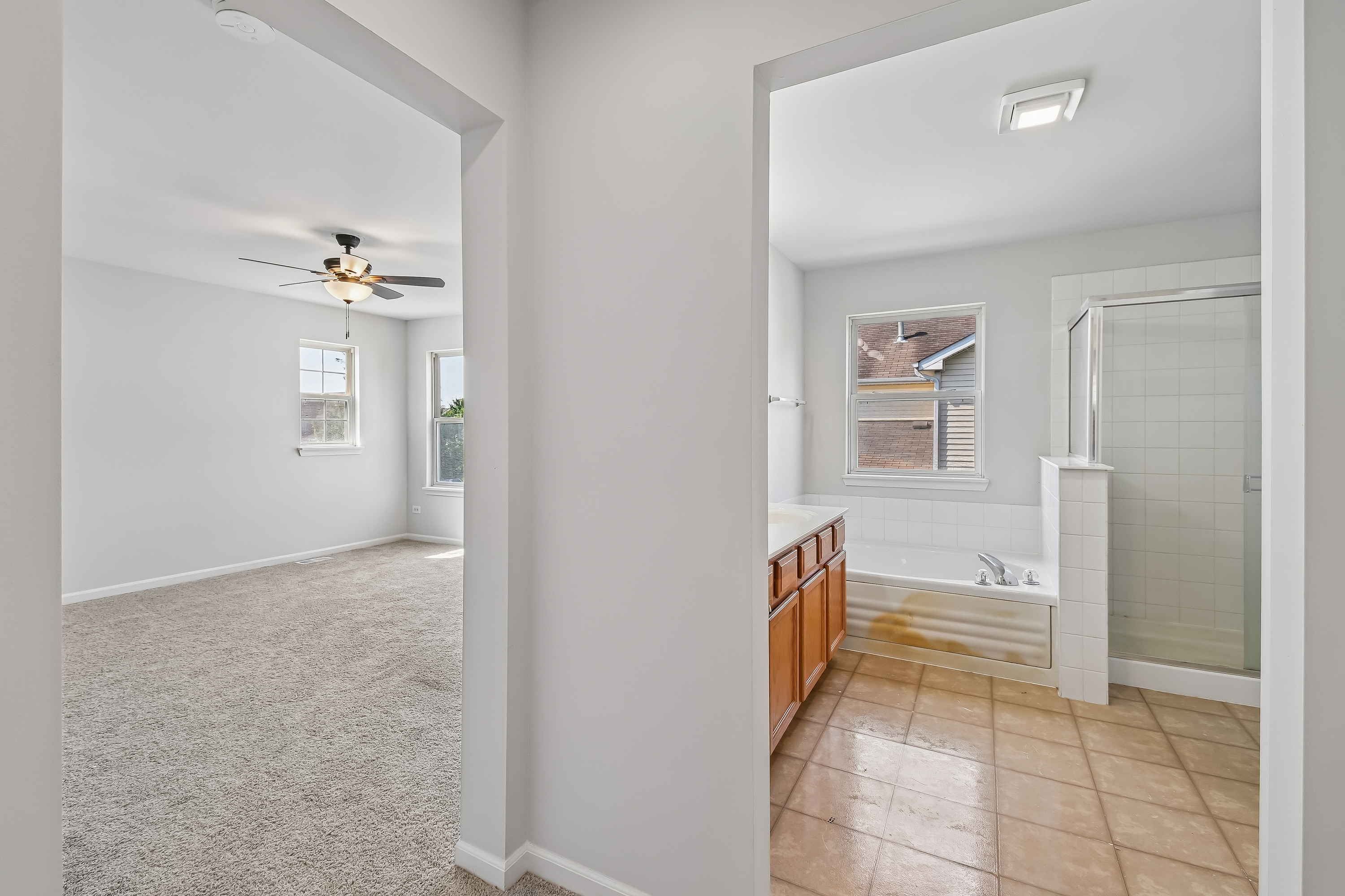 Photo 29 of 69 of 1409 Baltz Dr, Joliet, IL