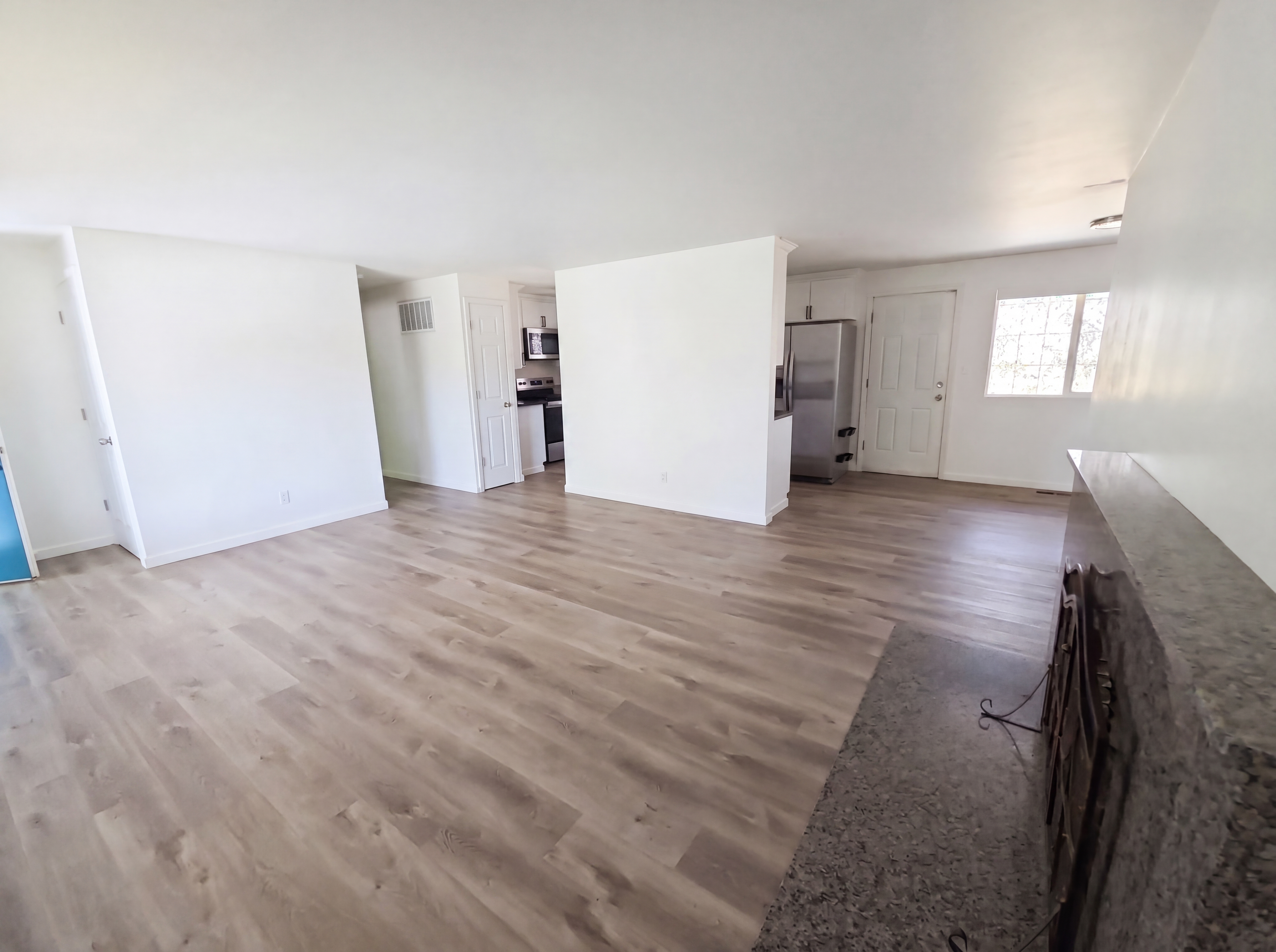 Photo 14 of 16 of 2508 W Francis Ave, Spokane, WA