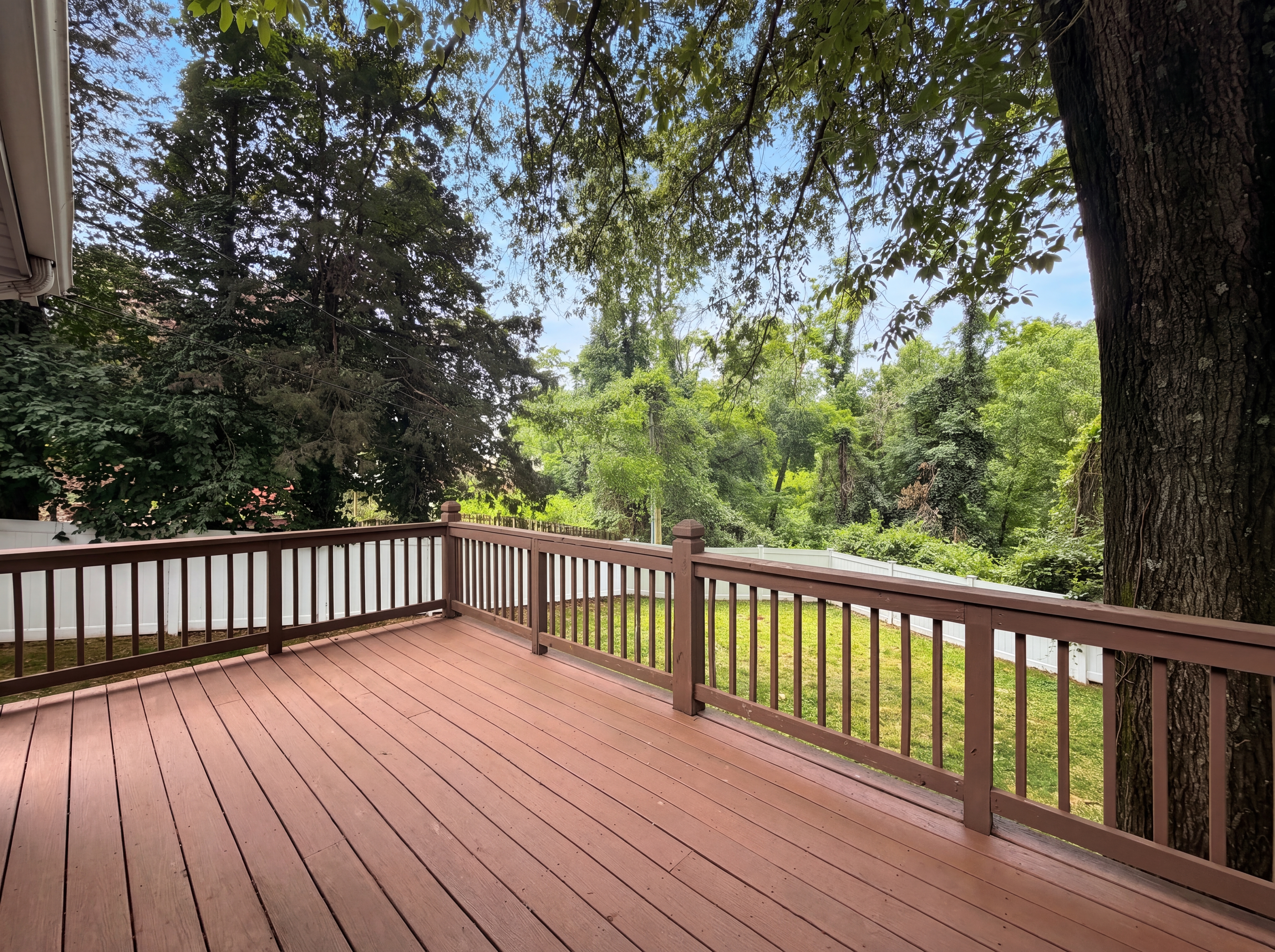 Photo 22 of 25 of 207 Renaldo Dr, Chesterfield, MO