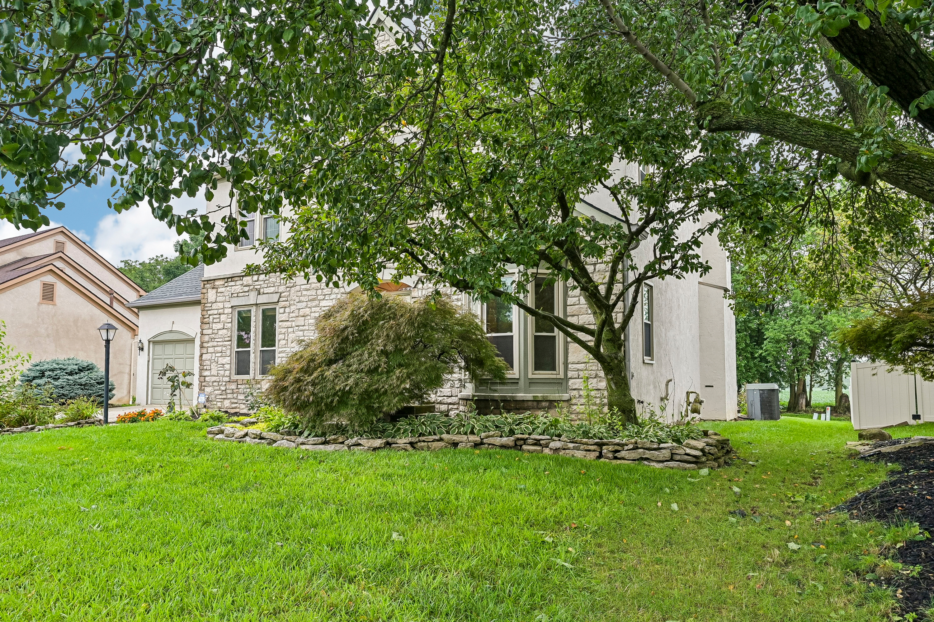 Photo 19 of 39 of 4542 Carrington Way, Hilliard, OH
