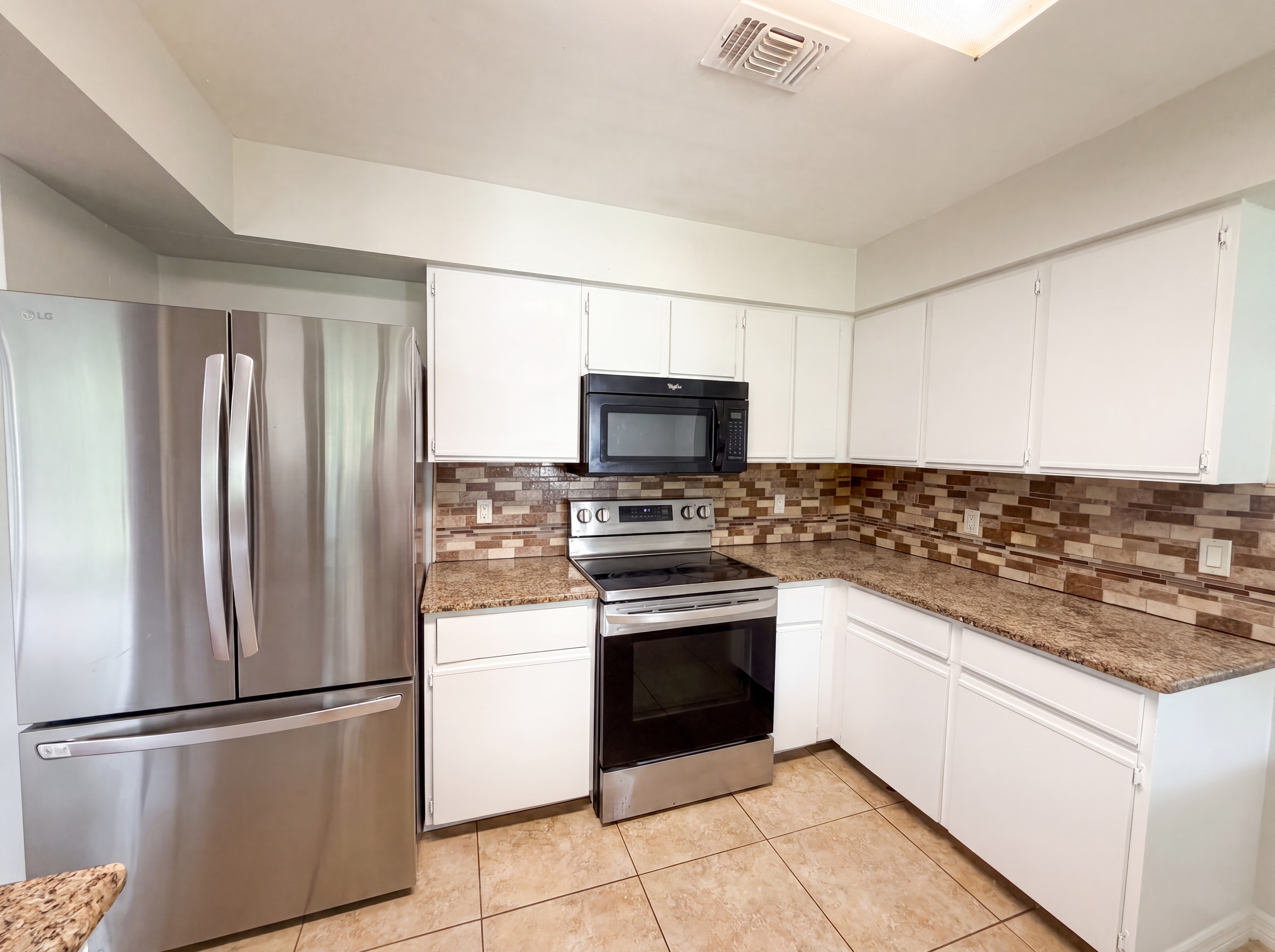 Photo 6 of 18 of 3143 Boxelder St, Deltona, FL