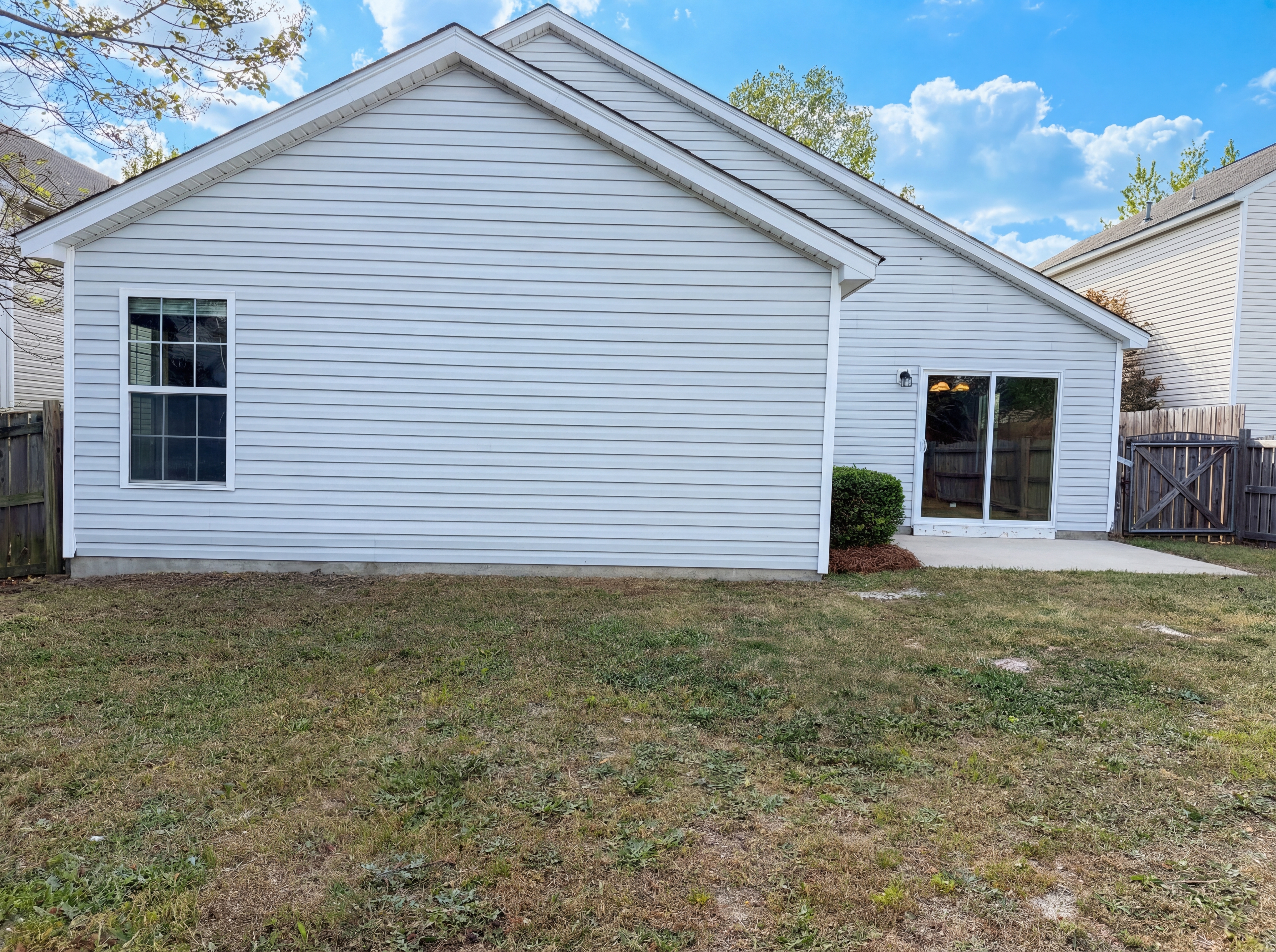 Photo 5 of 22 of 132 Grafton Ln, Lexington, SC