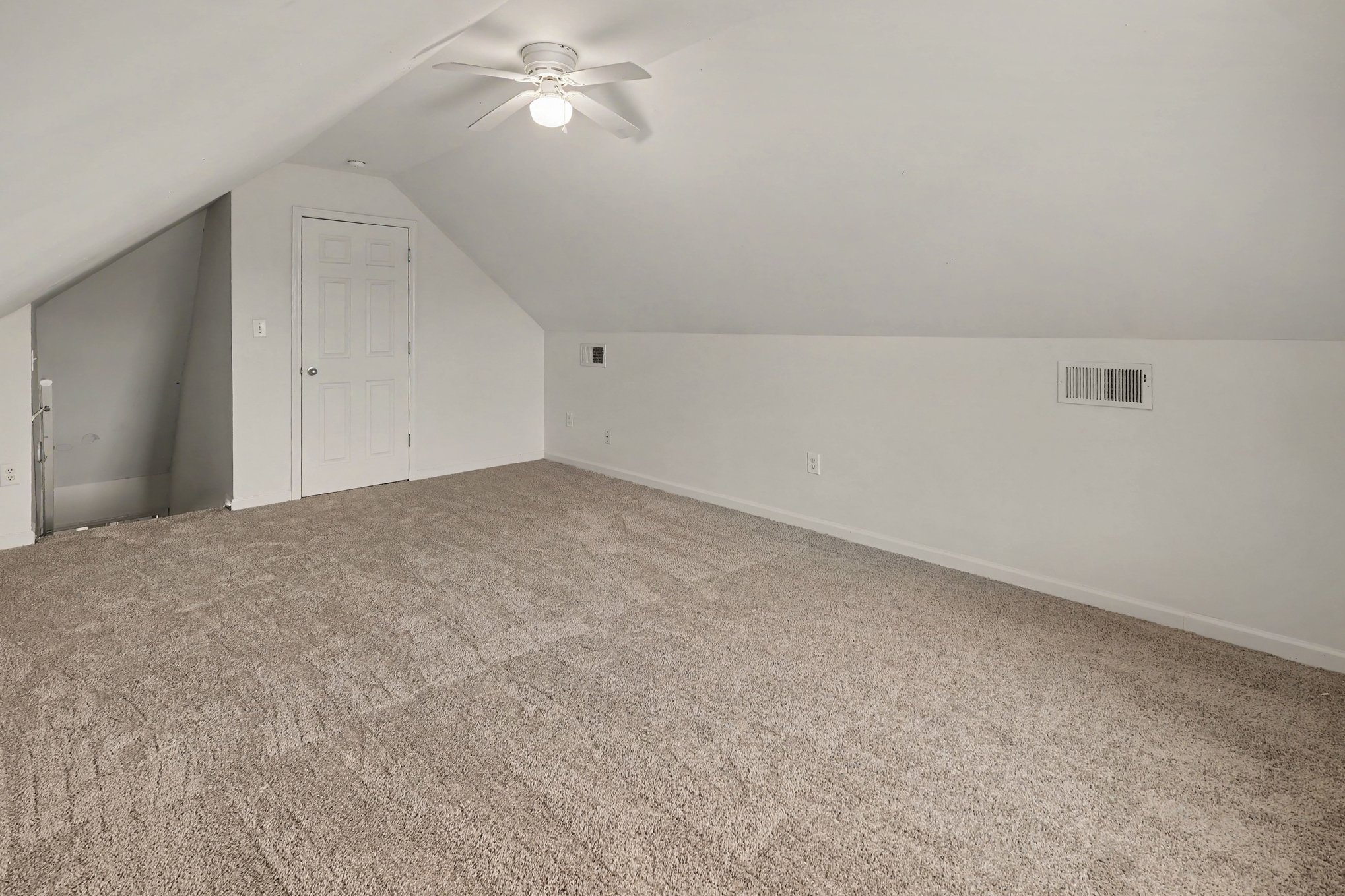 Photo 15 of 19 of 724 Barkley Cir, Alabaster, AL