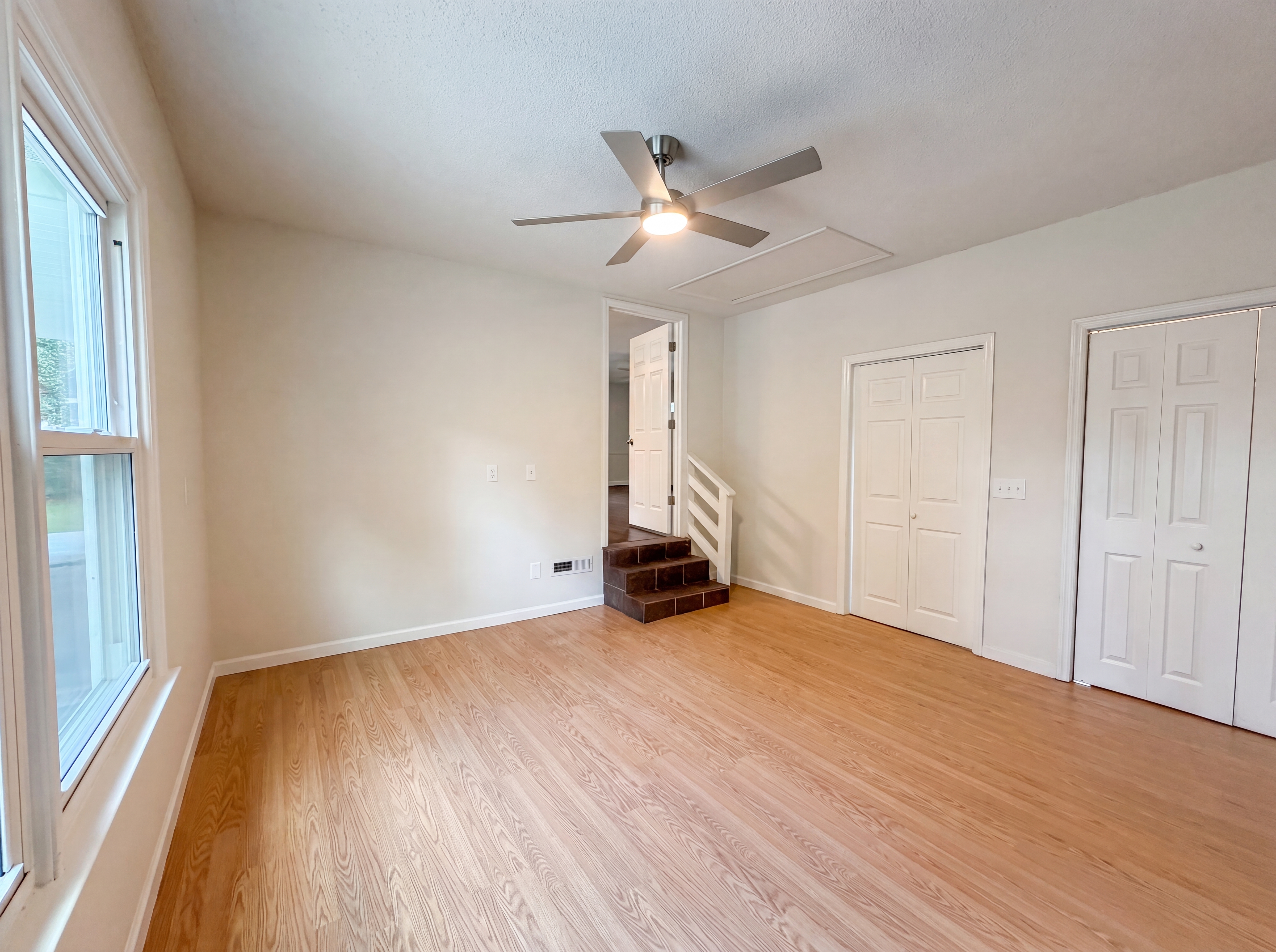 Photo 18 of 22 of 4023 Cavalier Dr, Murfreesboro, TN