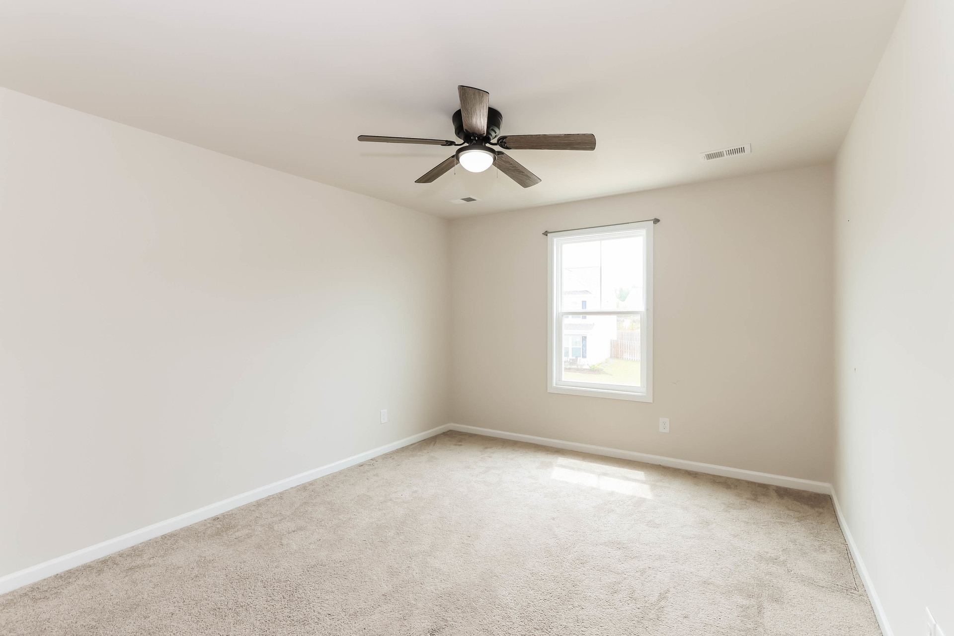 Photo 12 of 22 of 426 Midland Pines Dr, Graniteville, SC