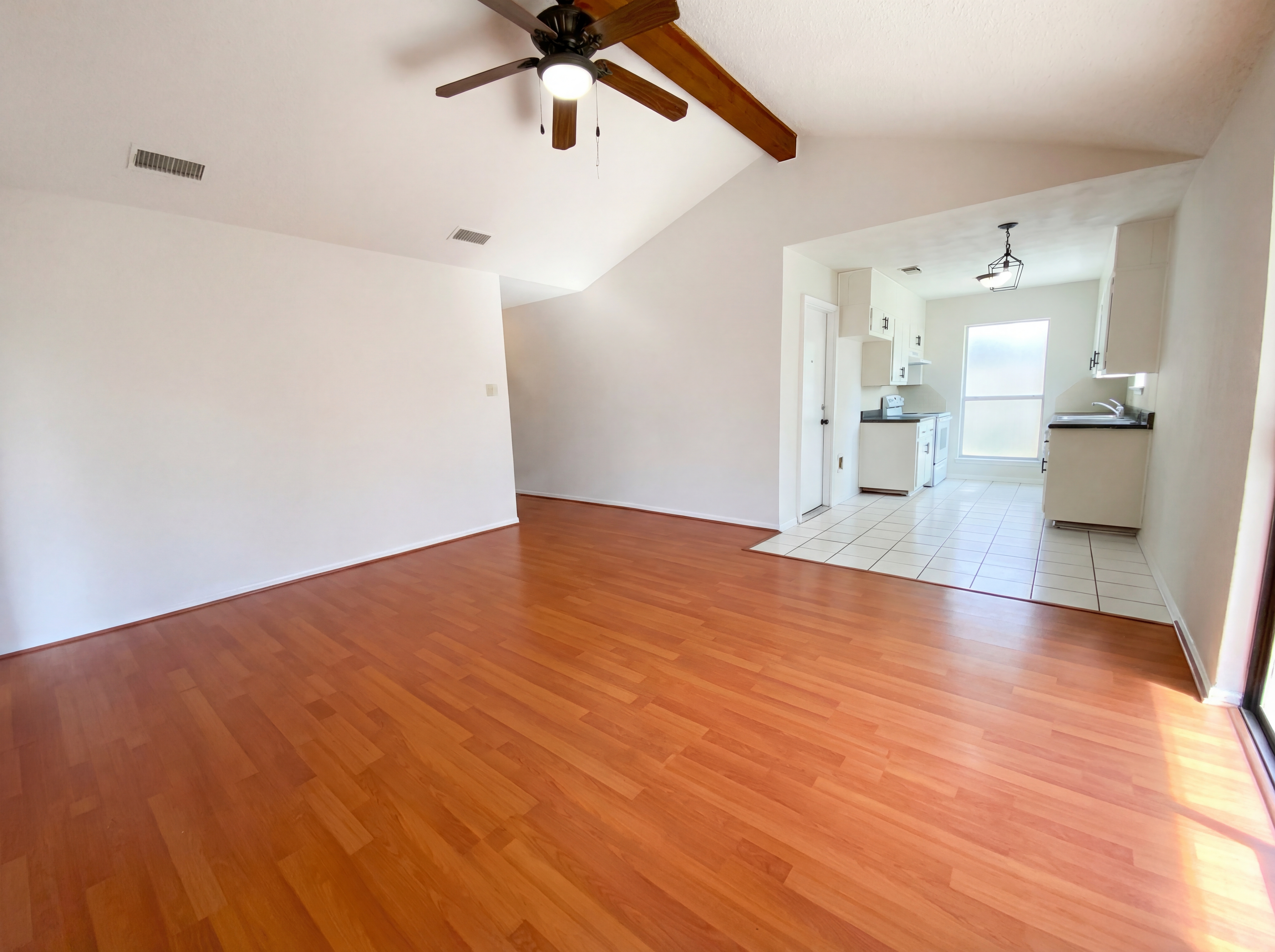 Photo 10 of 16 of 222 Bridle Dr, Copperas Cove, TX