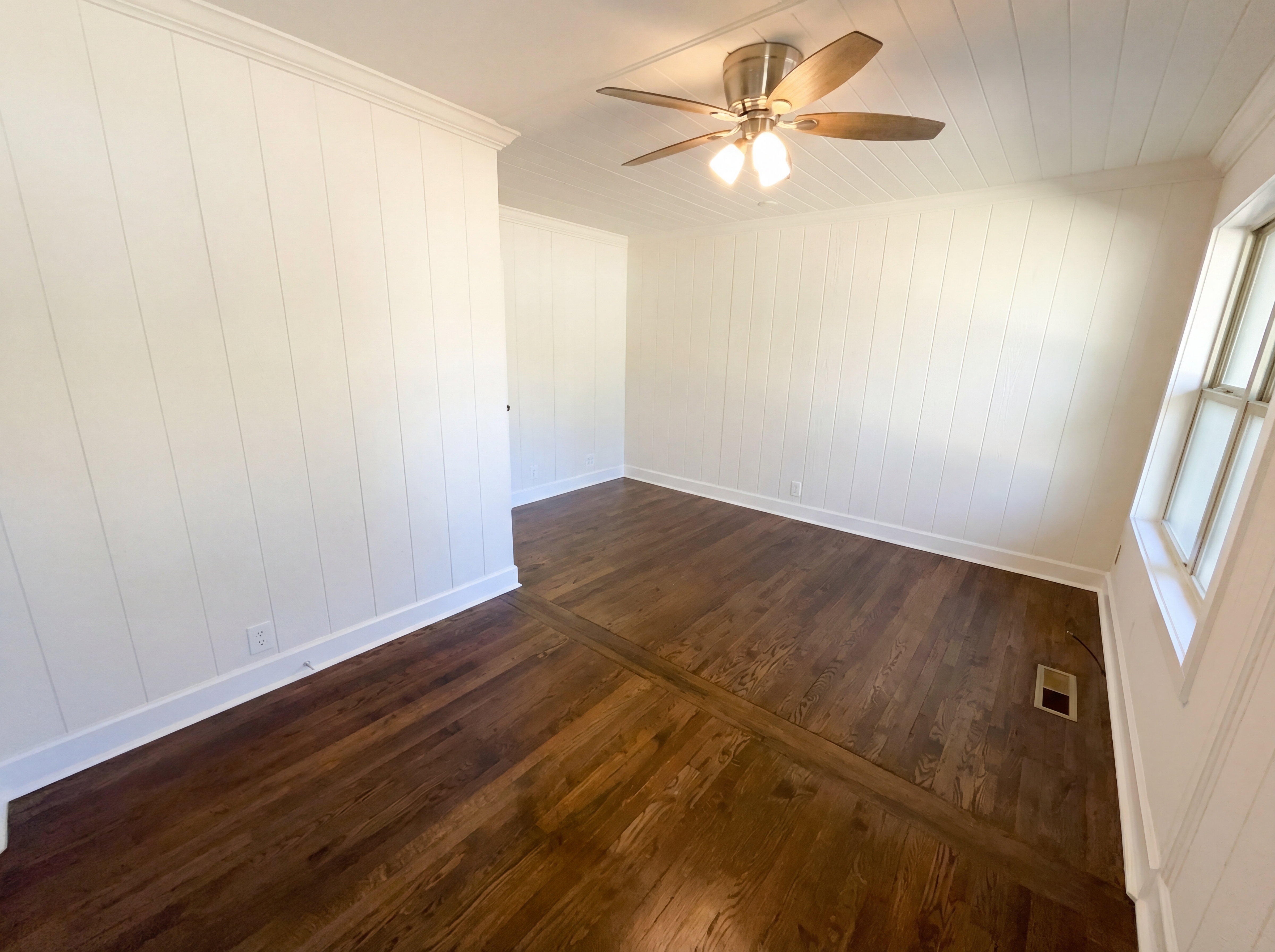 Photo 4 of 20 of 310 Terrace St, Griffin, GA