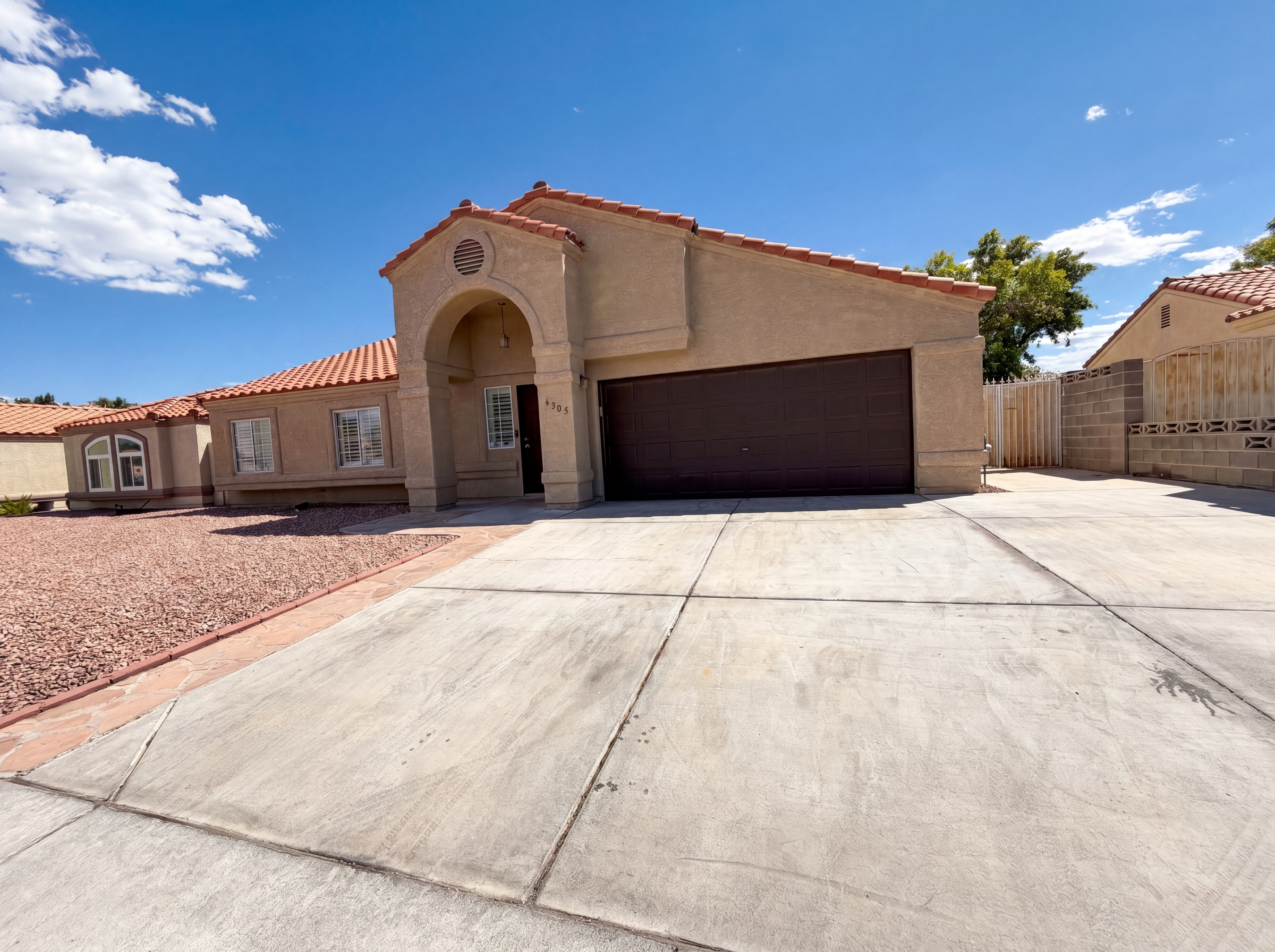 Photo 21 of 27 of 6305 W Washburn Rd, Las Vegas, NV