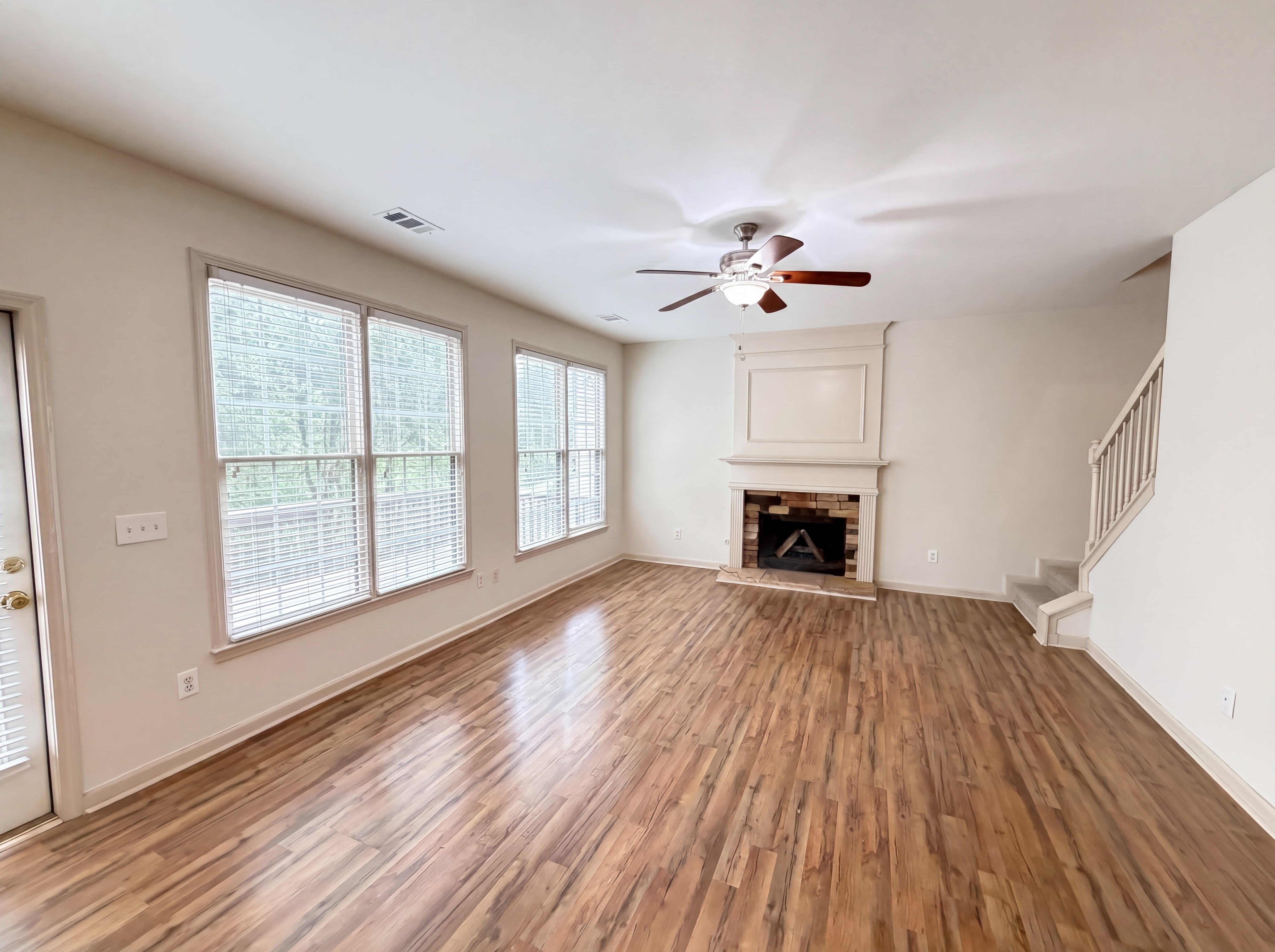 Photo 8 of 36 of 2945 Highland Pass, Alpharetta, GA