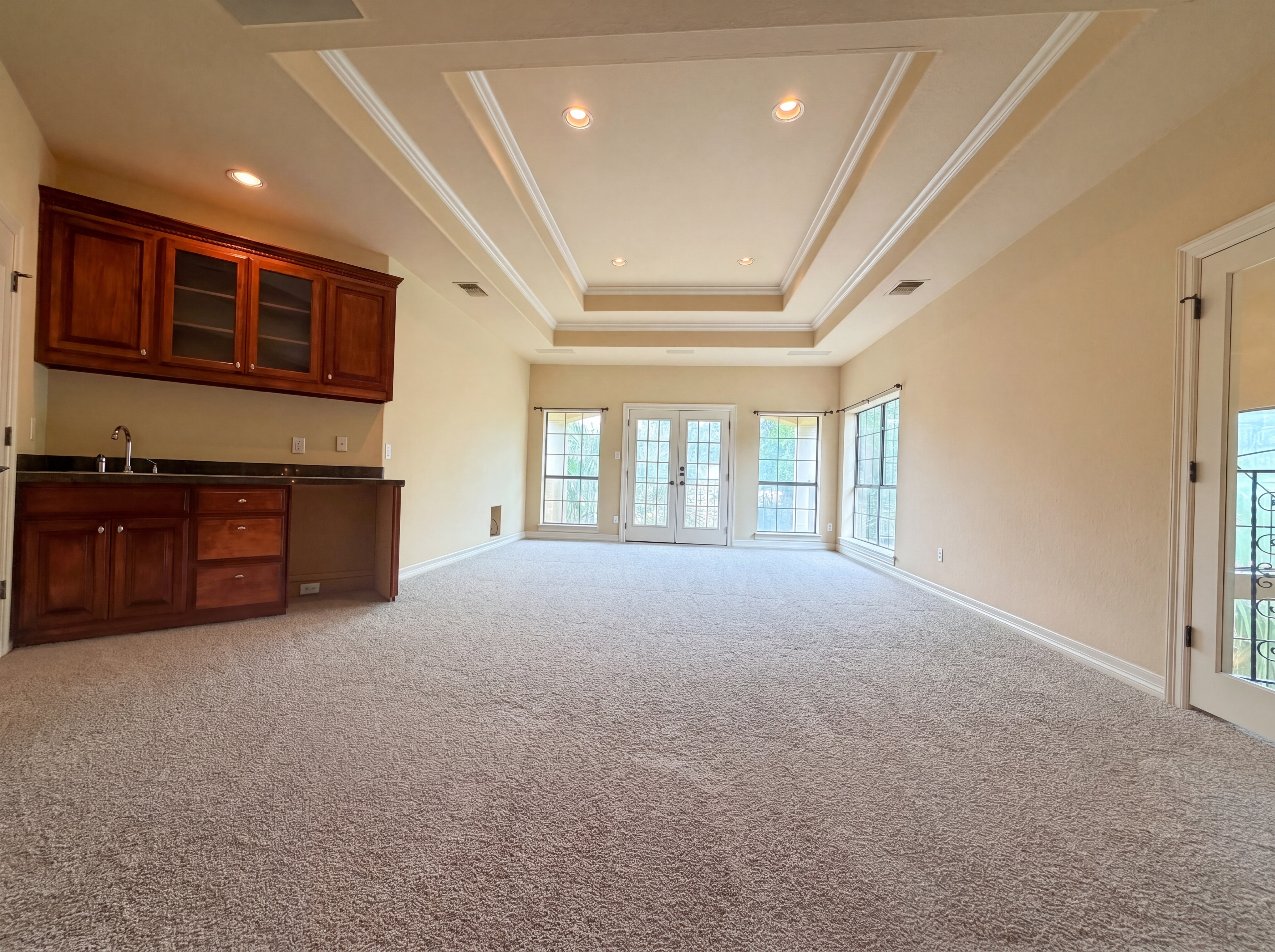 Photo 8 of 23 of 20646 Wahl Ln, San Antonio, TX