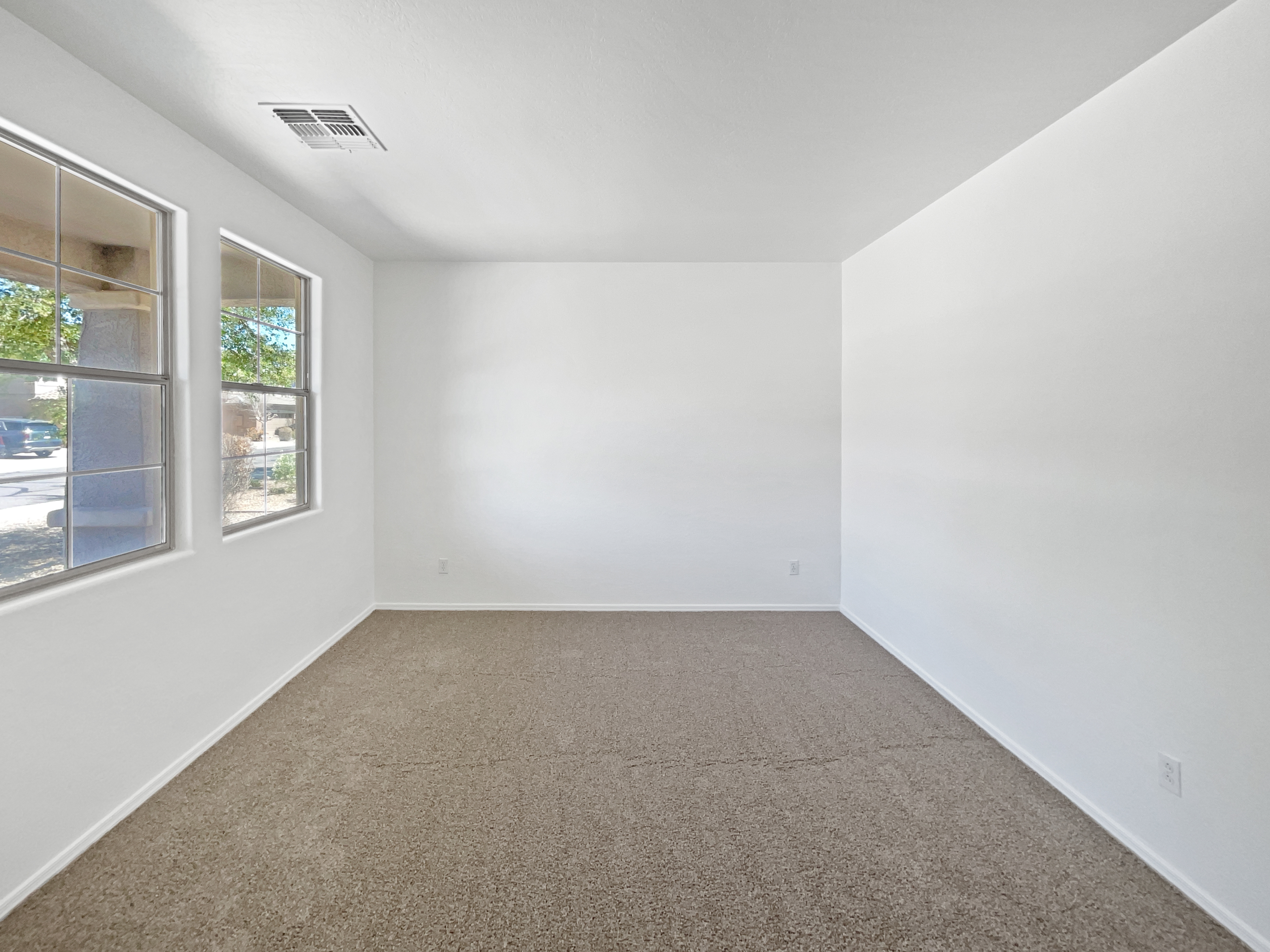 Photo 10 of 25 of 3201 W Saint Catherine Ave, Phoenix, AZ
