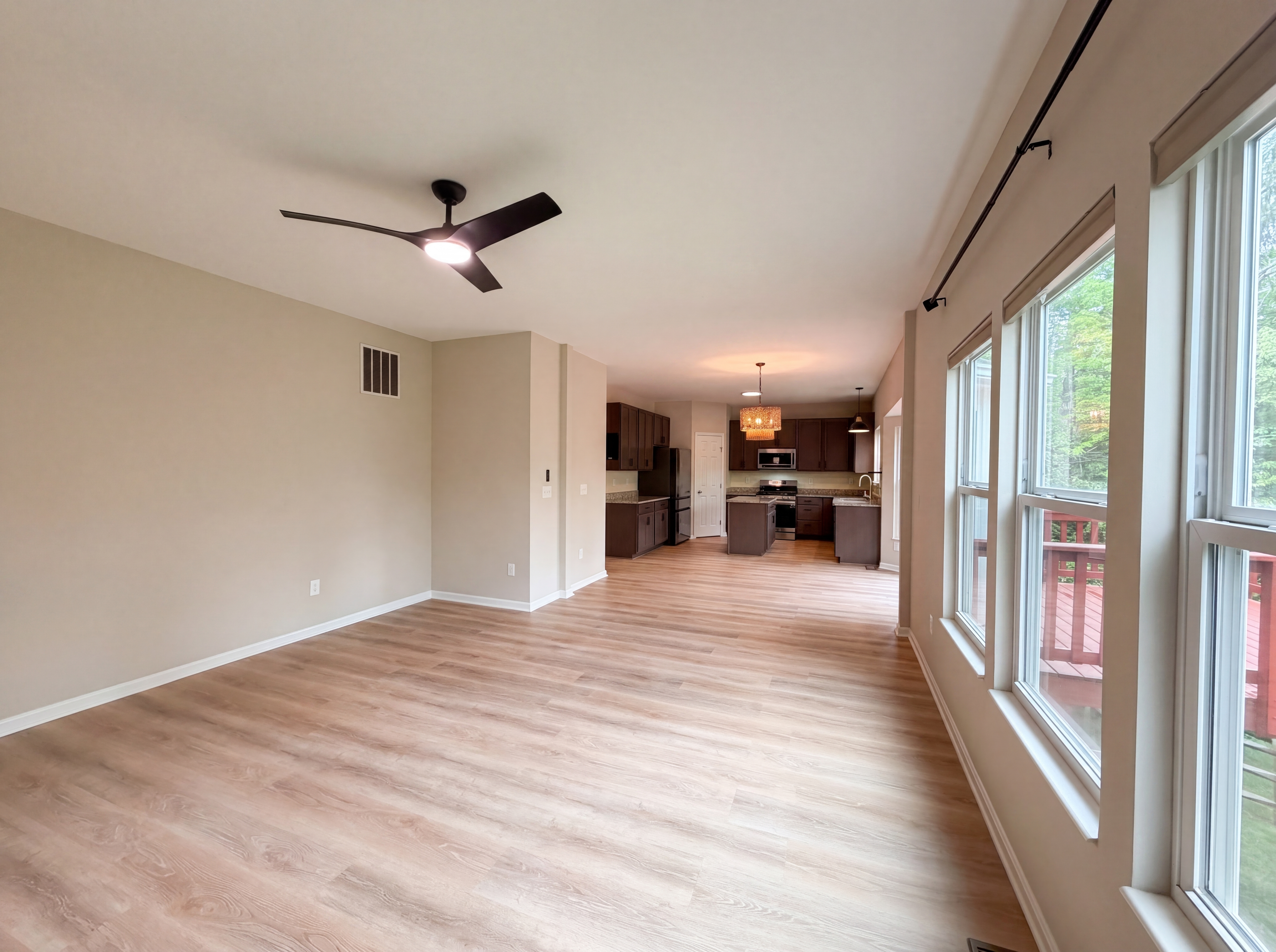 Photo 11 of 32 of 4189 Black Bear Dr, Lebanon, OH