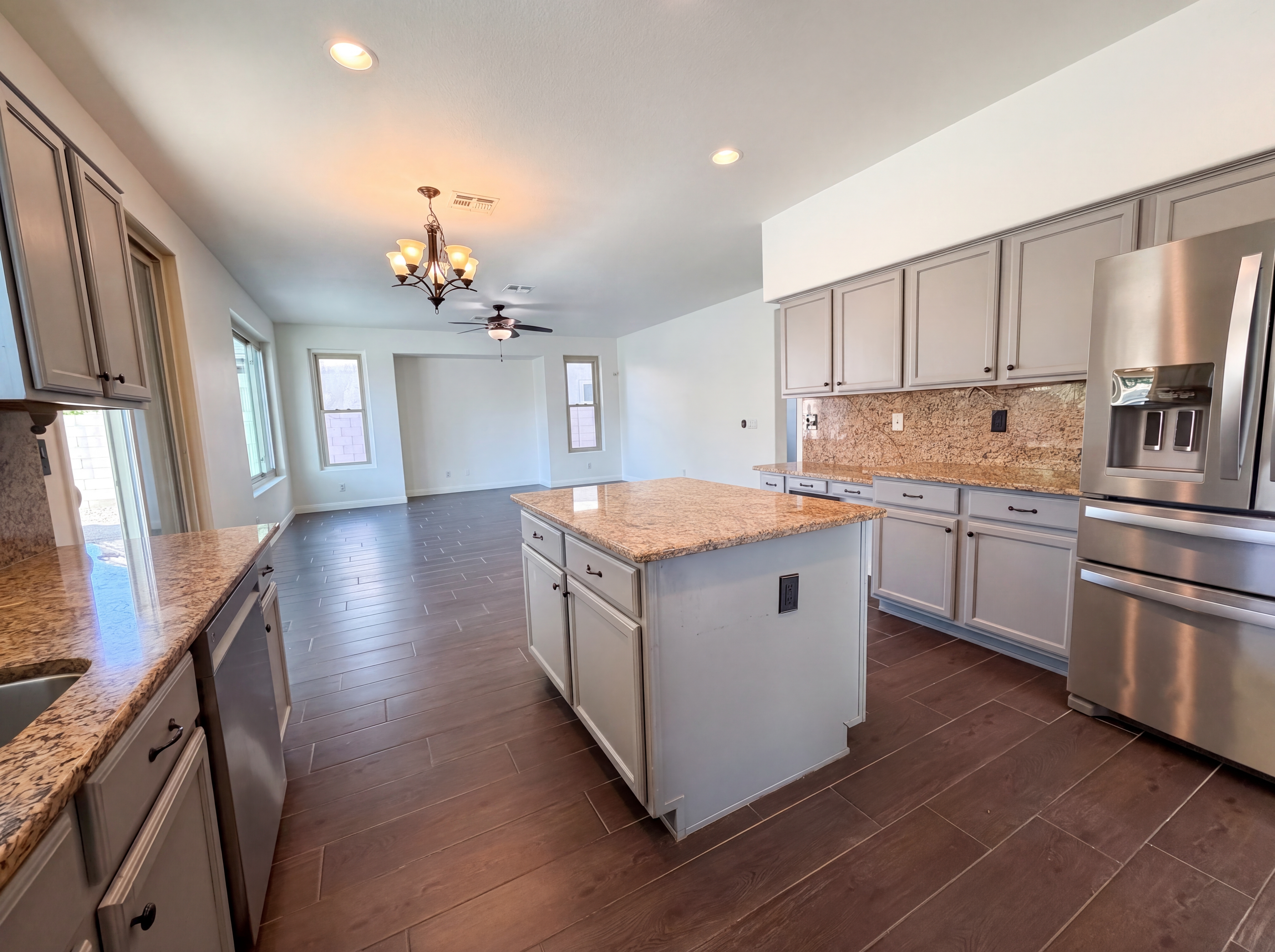 Photo 2 of 21 of 3341 E Javelina Ave, Mesa, AZ