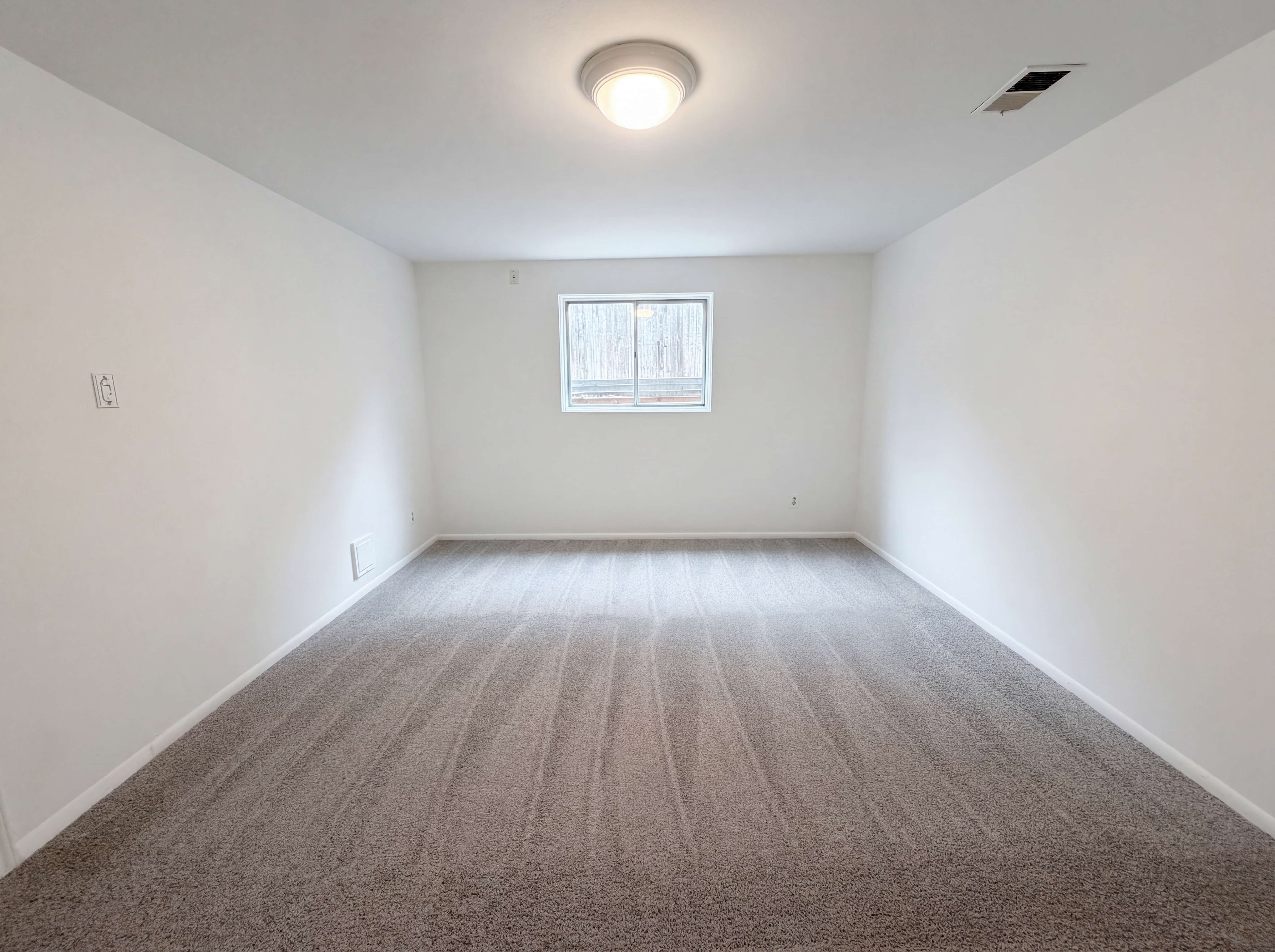 Photo 11 of 25 of 13771 W Warren Dr, Lakewood, CO