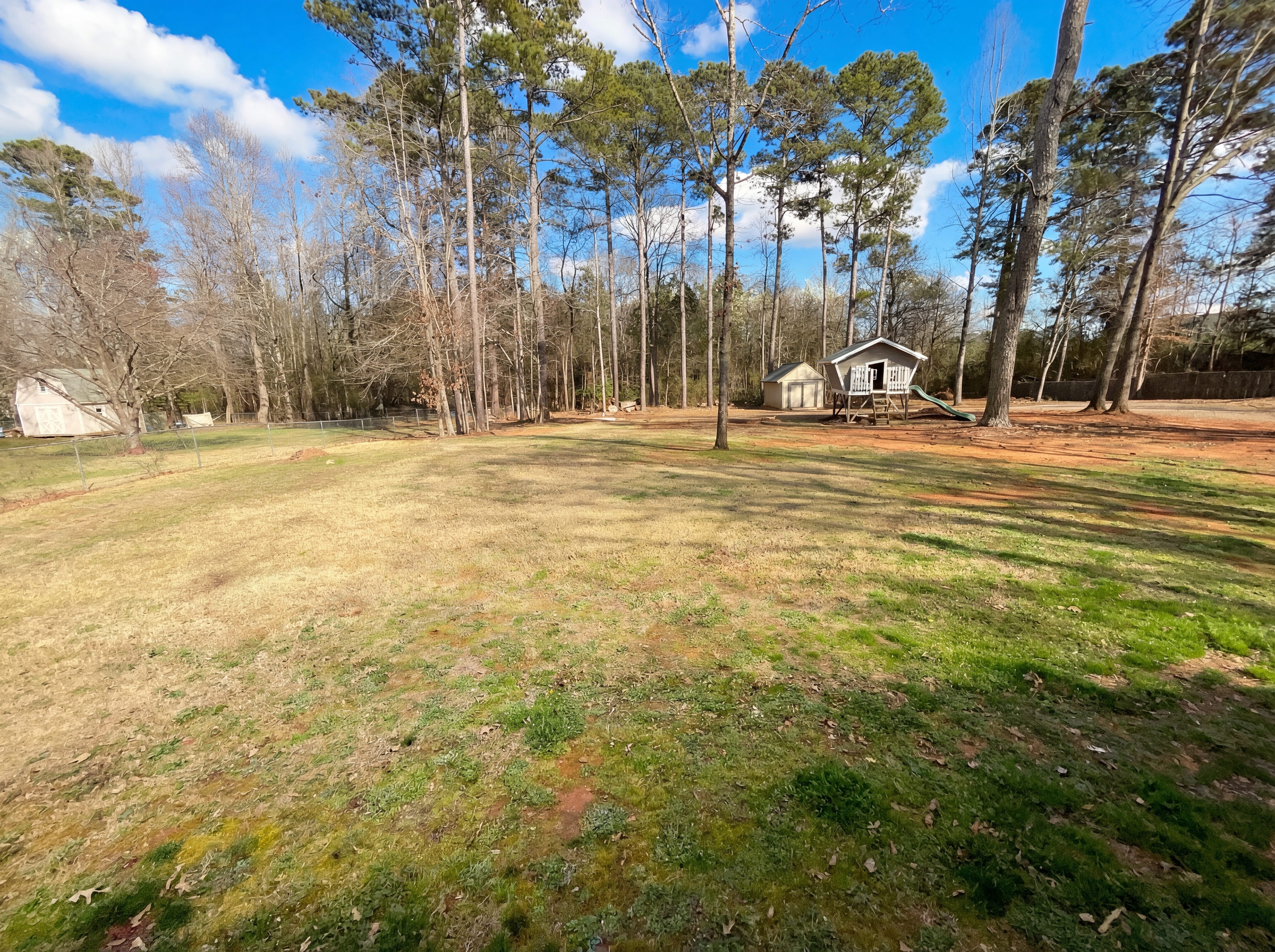 Photo 25 of 28 of 1012 Crown Corners Dr, McDonough, GA