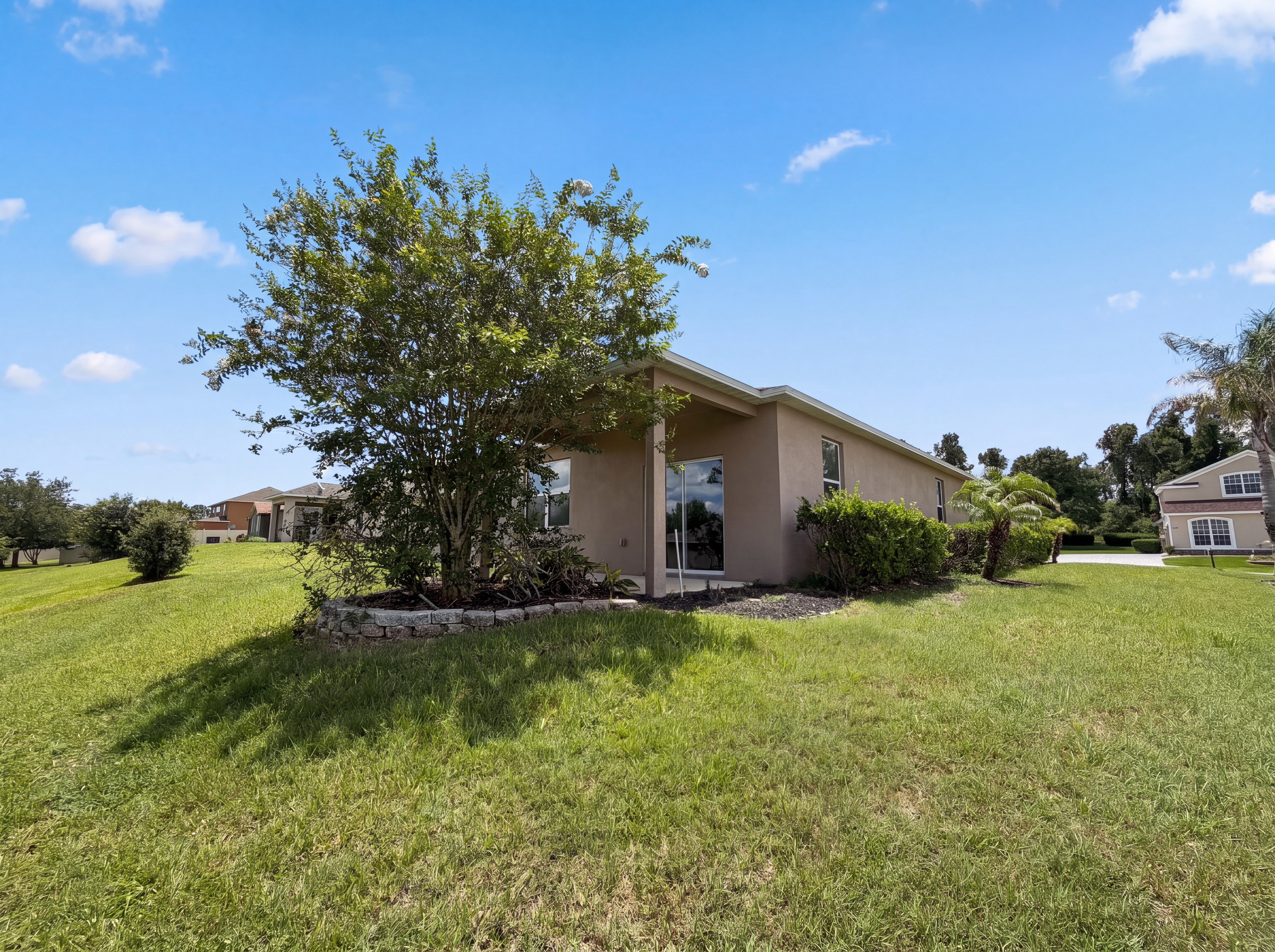 Photo 21 of 27 of 5605 Windsong Oak Dr, Leesburg, FL