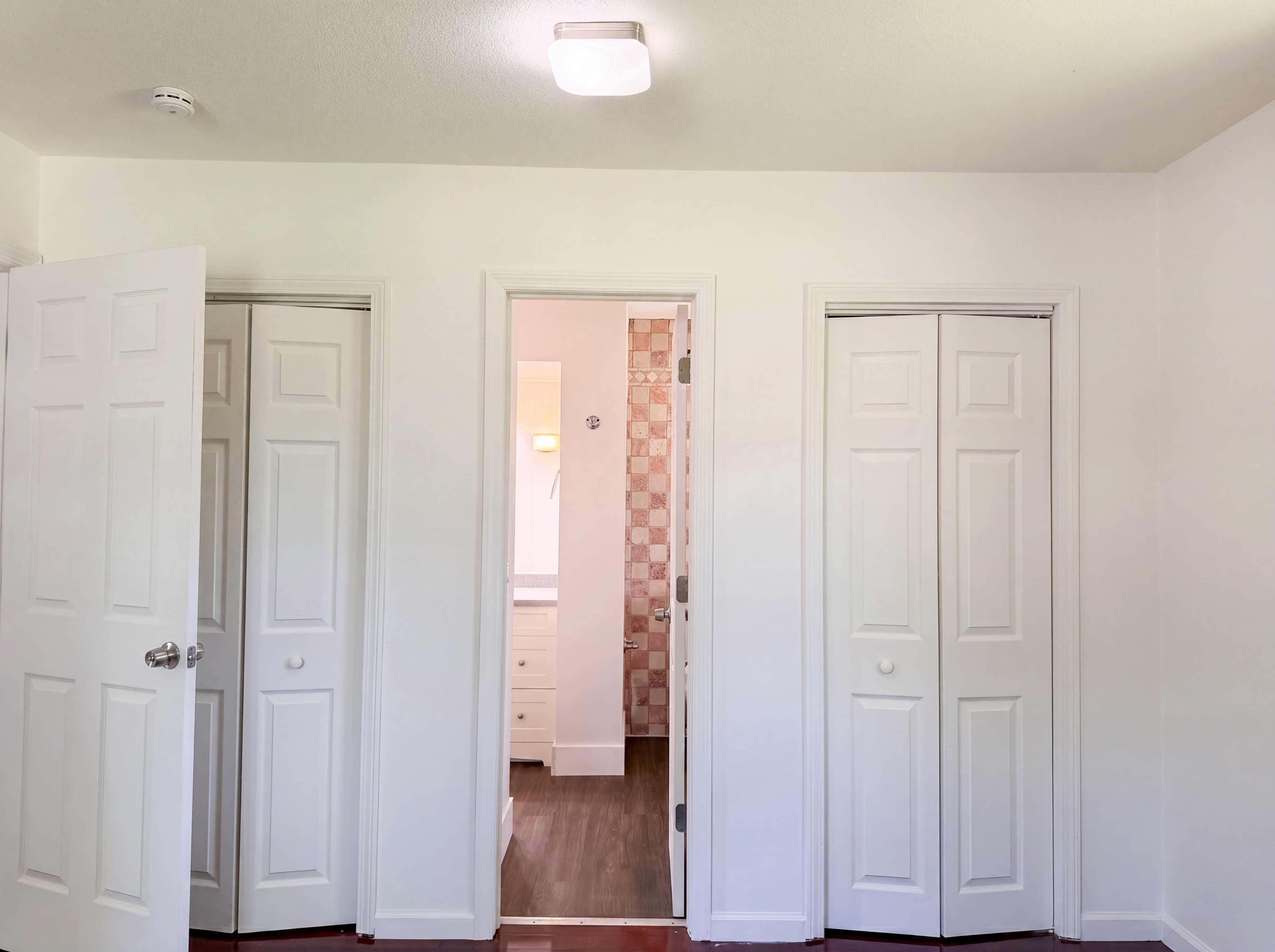 Photo 4 of 18 of 16517 E 35th Street Ct, Independence, MO