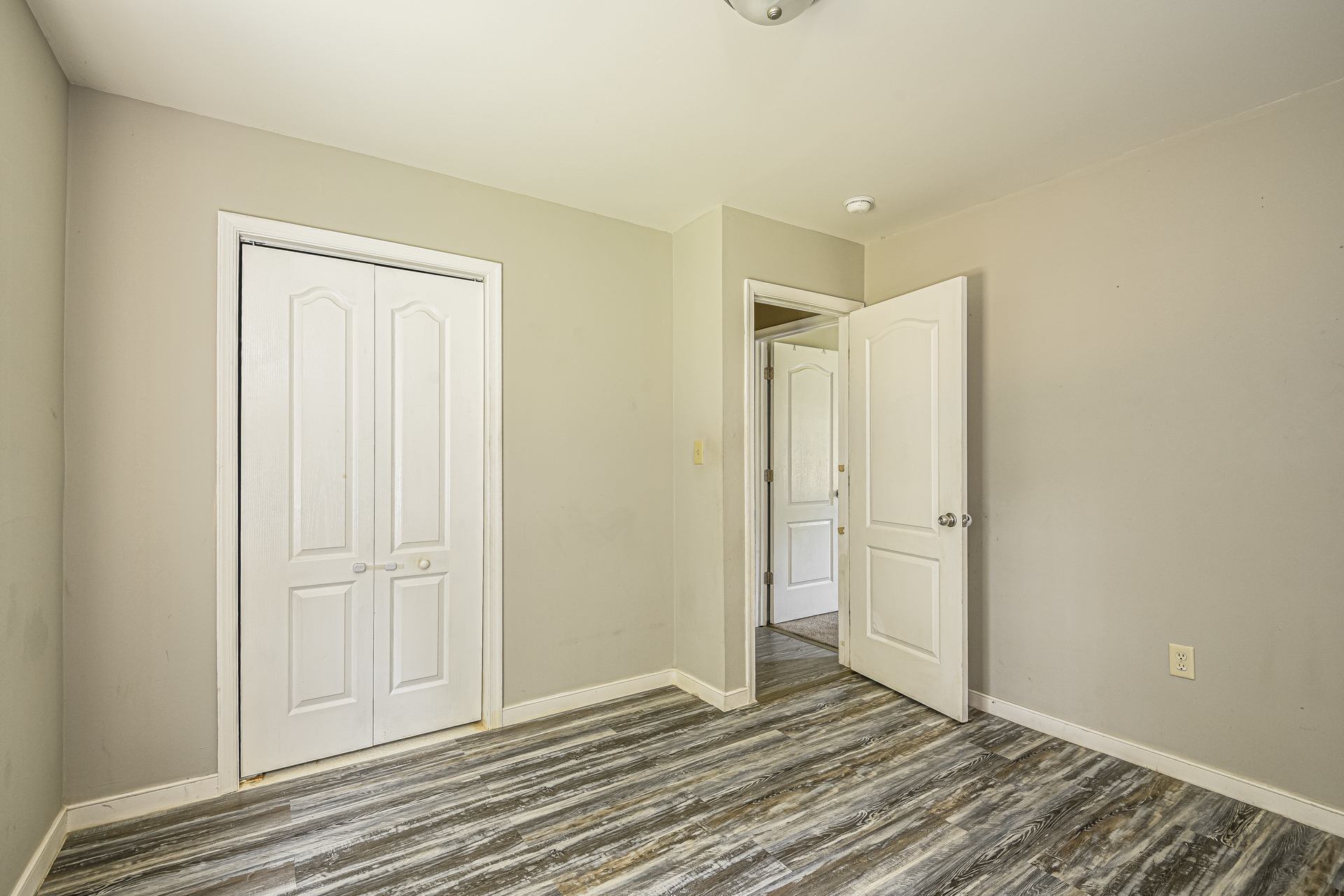 Photo 13 of 21 of 825 Nottoway Ave, Blackstone, VA