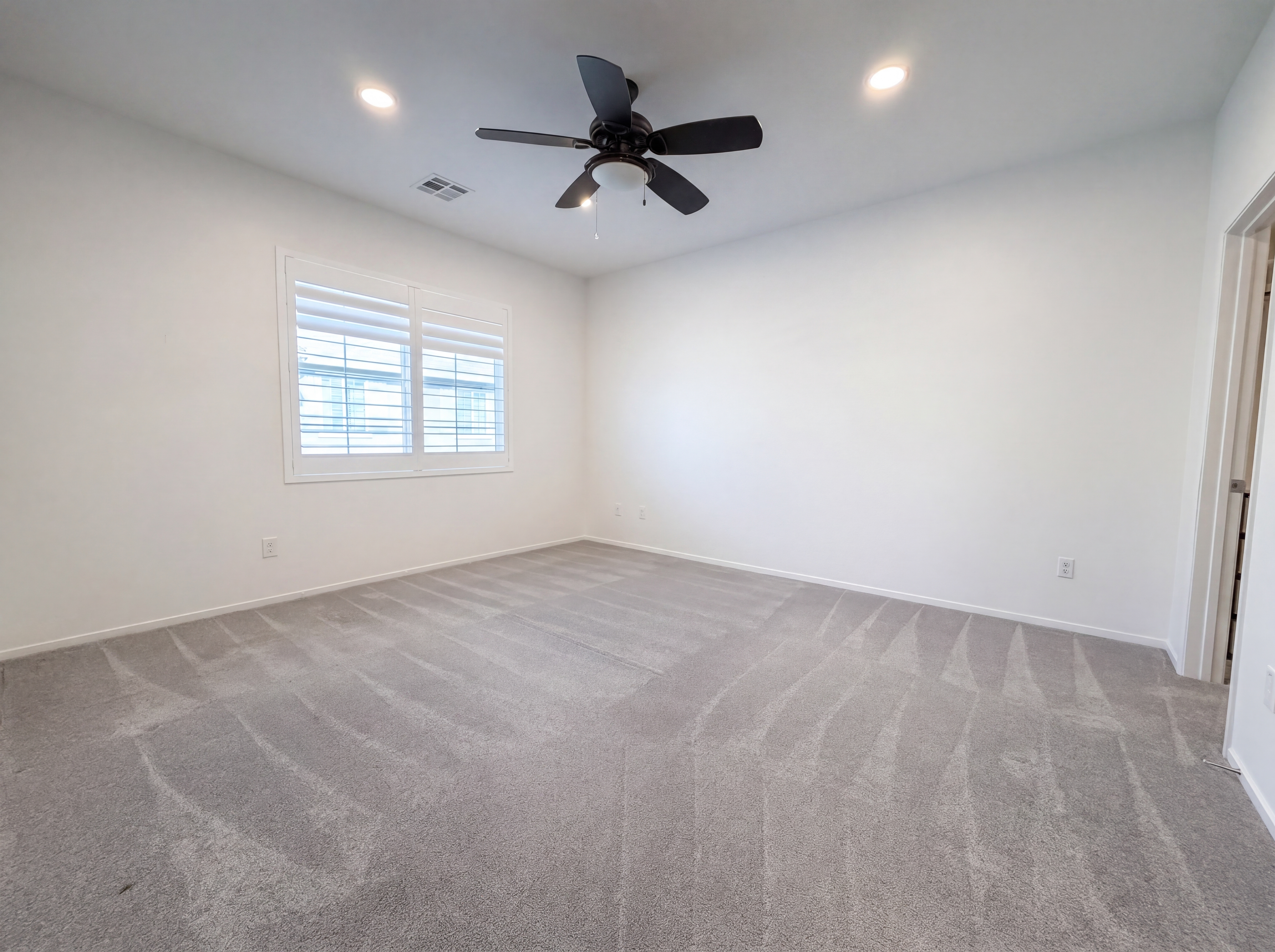 Photo 10 of 19 of 8457 Insignia Ave, Las Vegas, NV