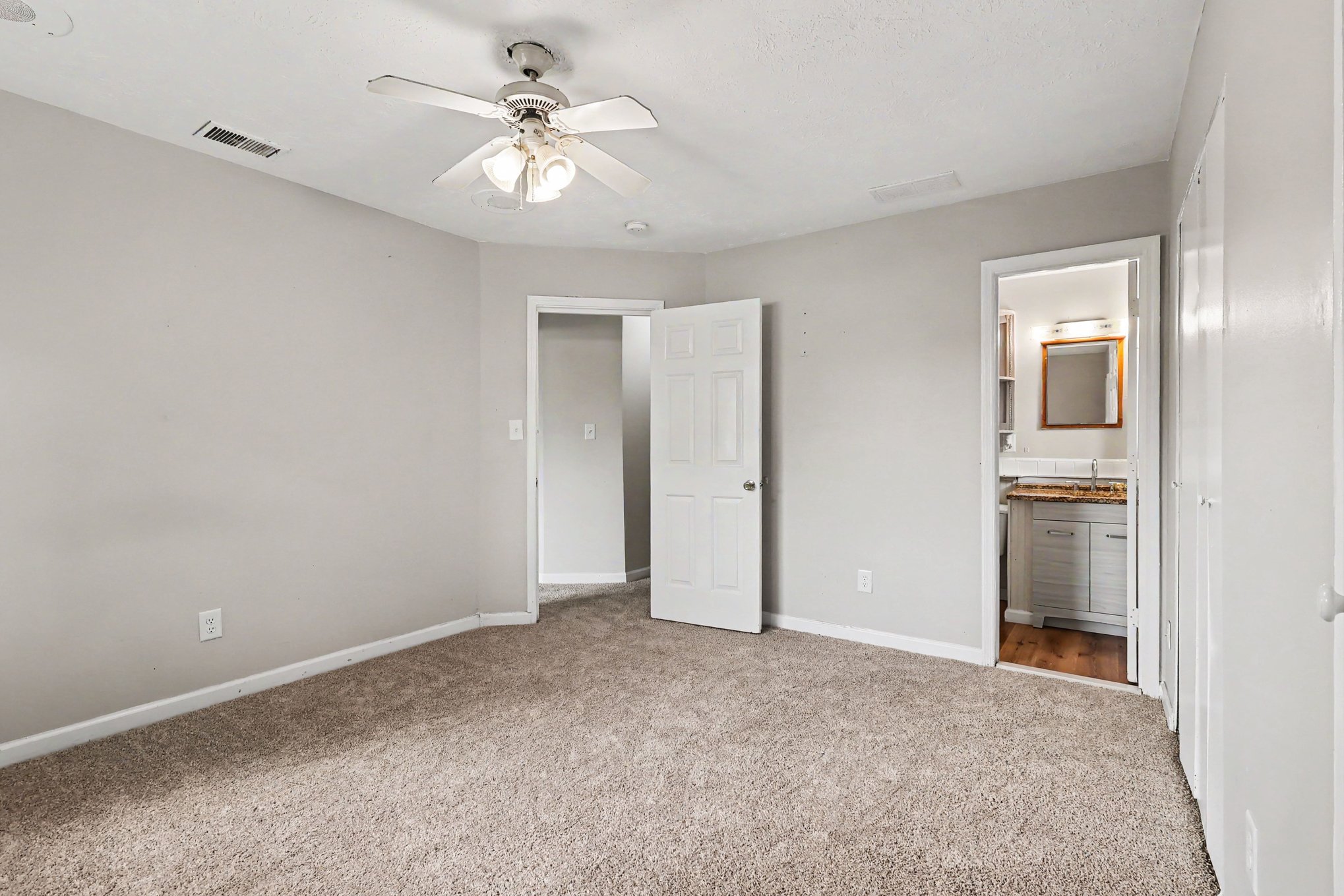 Photo 13 of 29 of 71 Bethesda Church Rd, Lawrenceville, GA