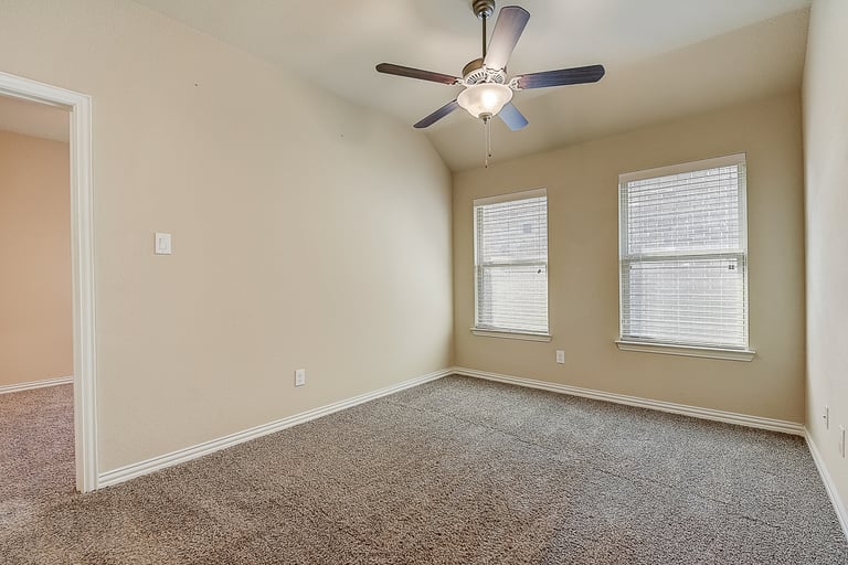 Photo 17 of 32 - 424 Attlee Dr, Fate, TX 75189