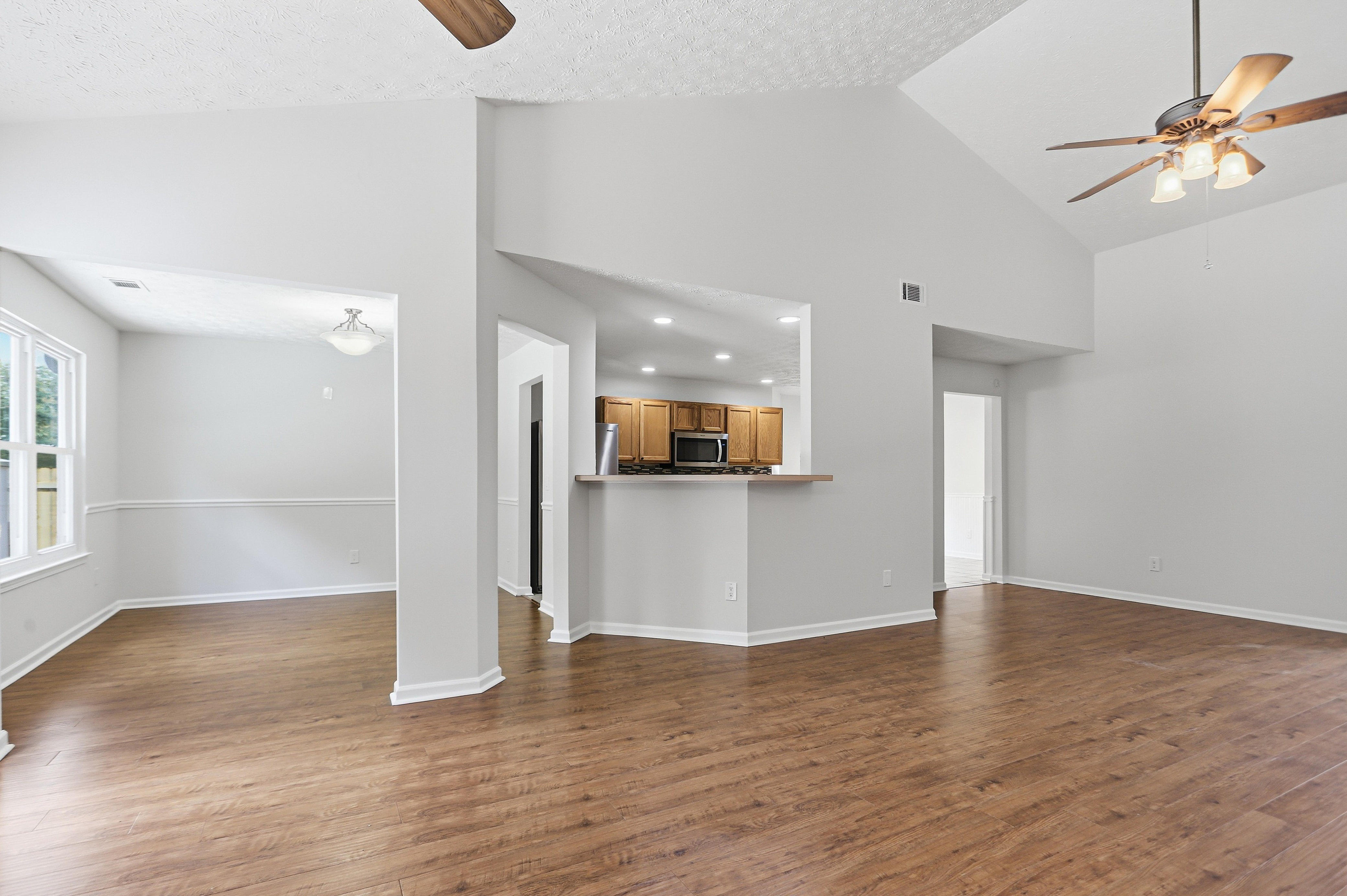 Photo 6 of 39 of 3641 Coveside Ct, Loganville, GA