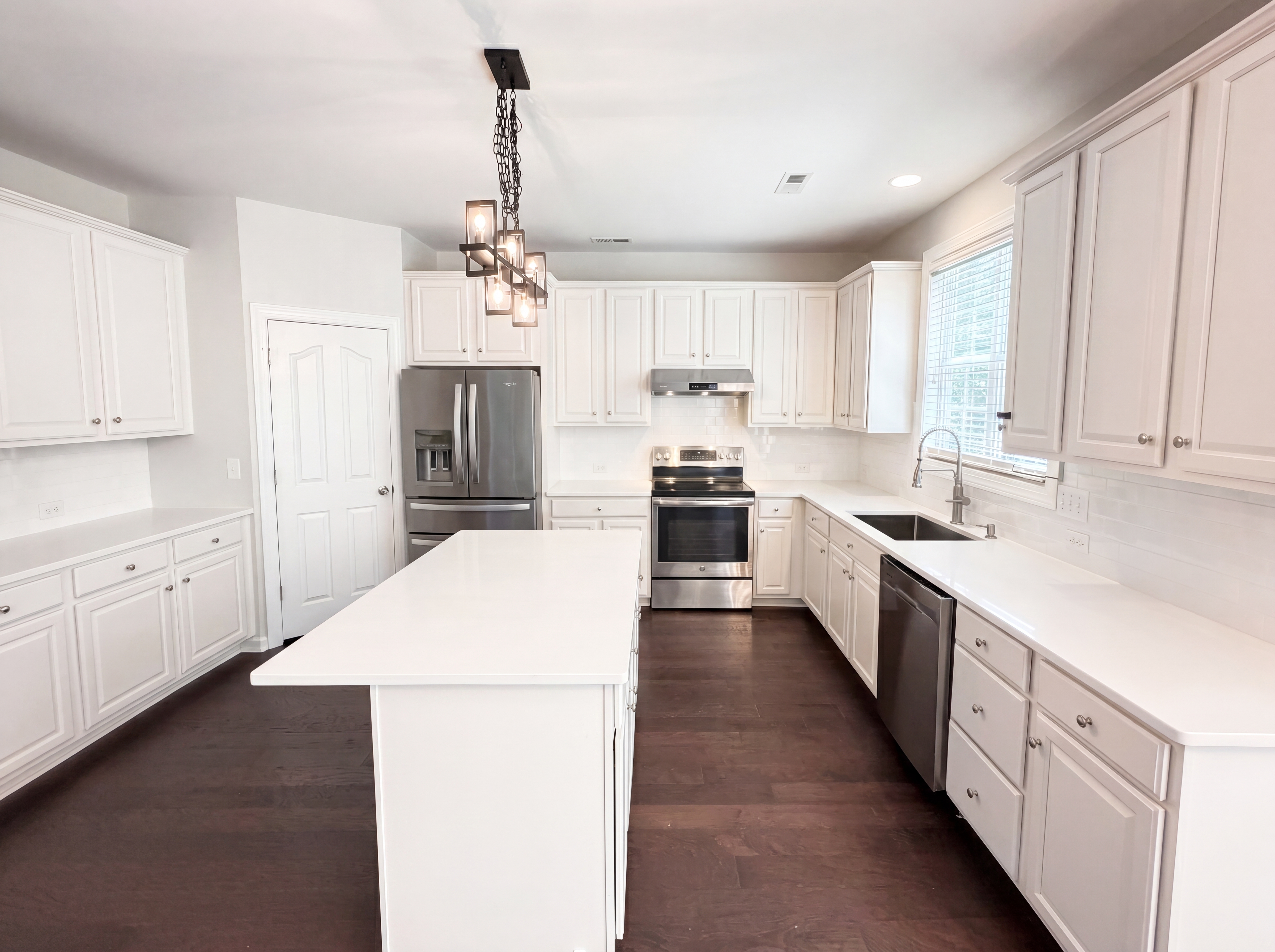 Photo 2 of 22 of 12312 Chesley Dr, Charlotte, NC