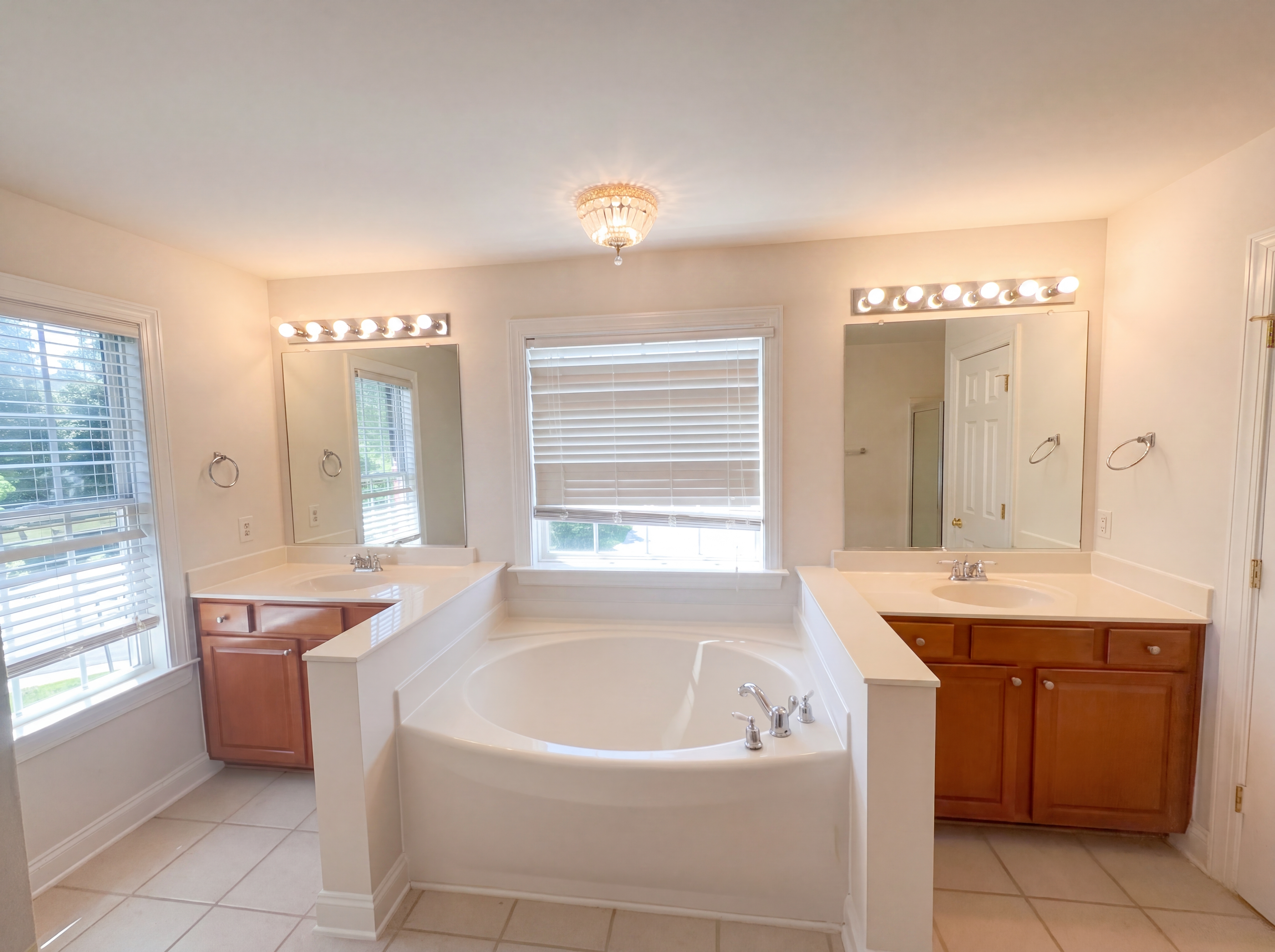 Photo 28 of 35 of 4993 Winding Ridge Dr, Greensboro, NC