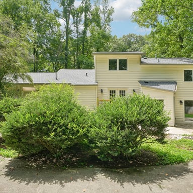 Property photo 1 of 630 Benson Hurst Dr SW